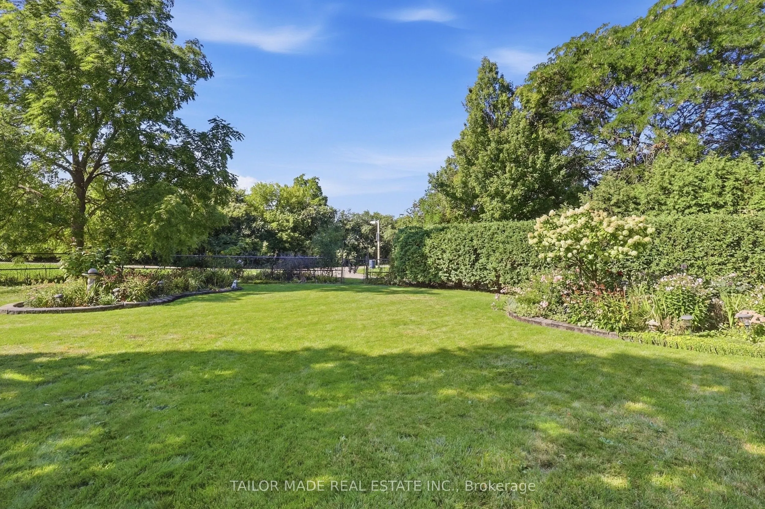 52 Casper Crescent
