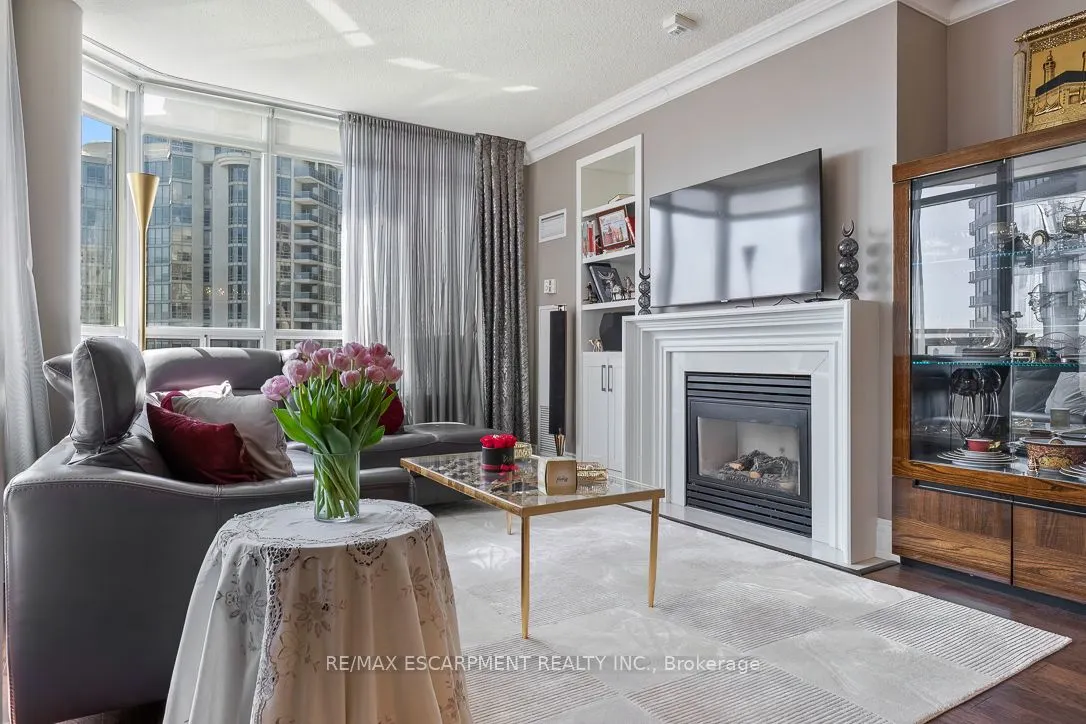 35 Kingsbridge Garden Circle #2706