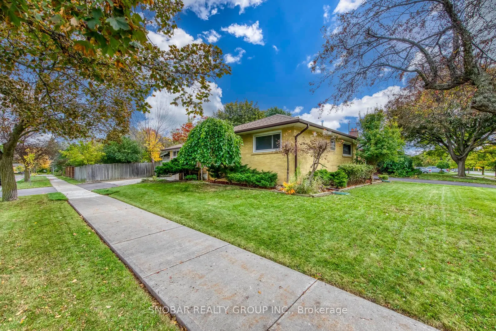 48 Sedgebrook Crescent