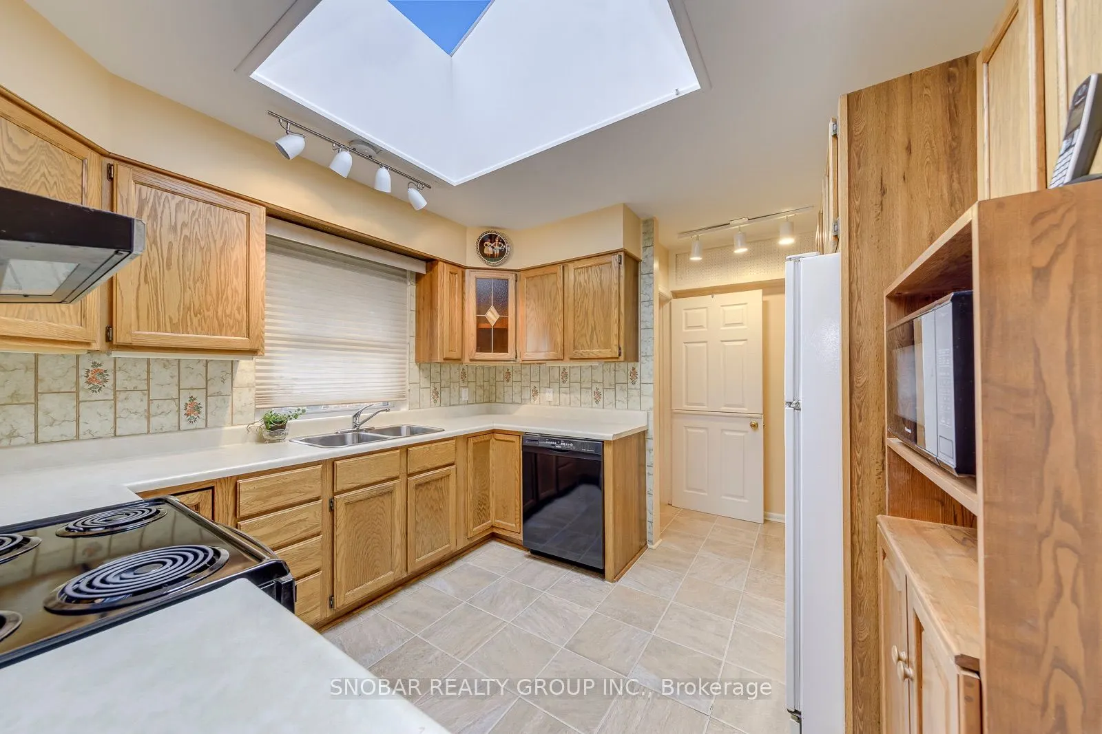 48 Sedgebrook Crescent