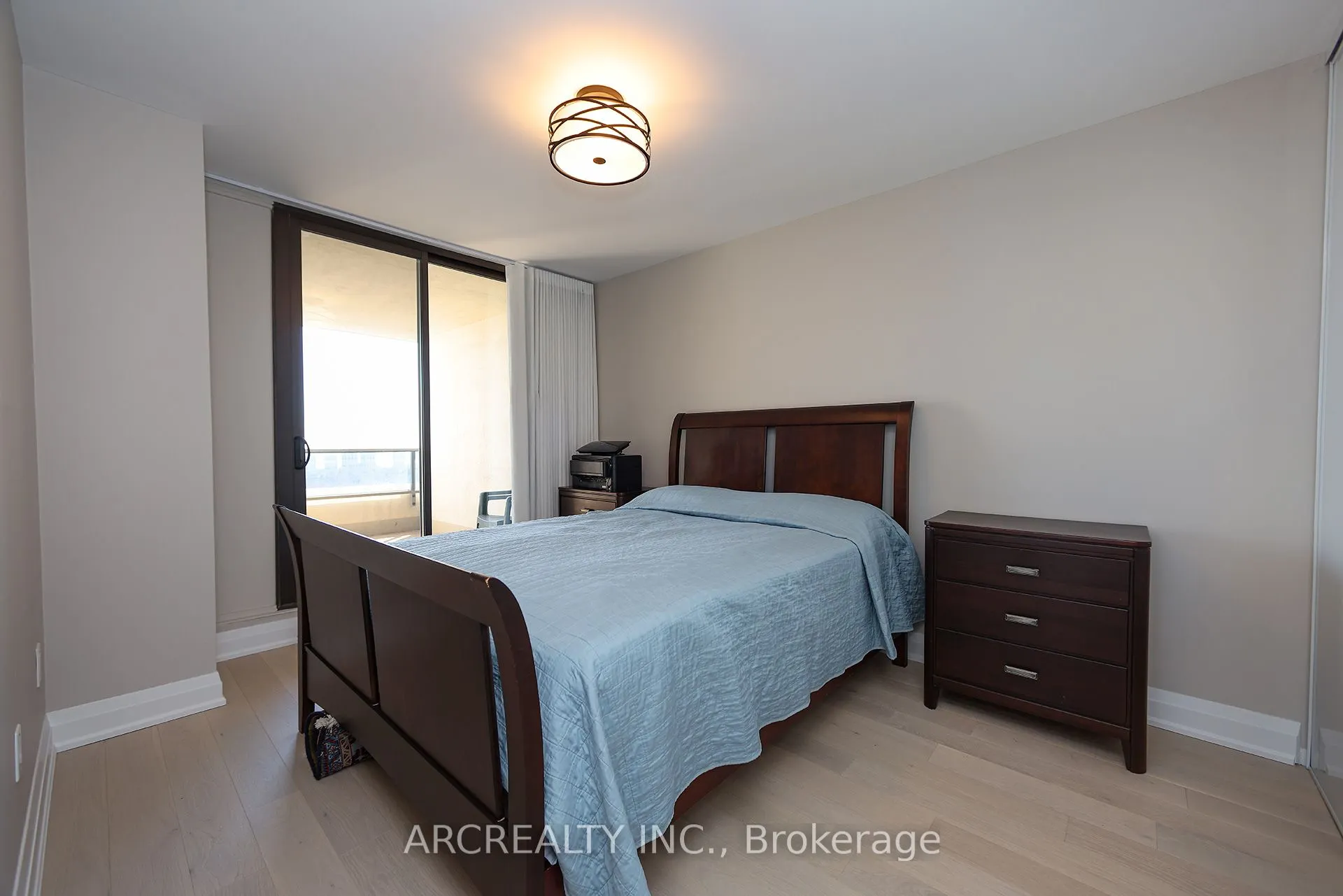 50 Quebec Avenue #2401