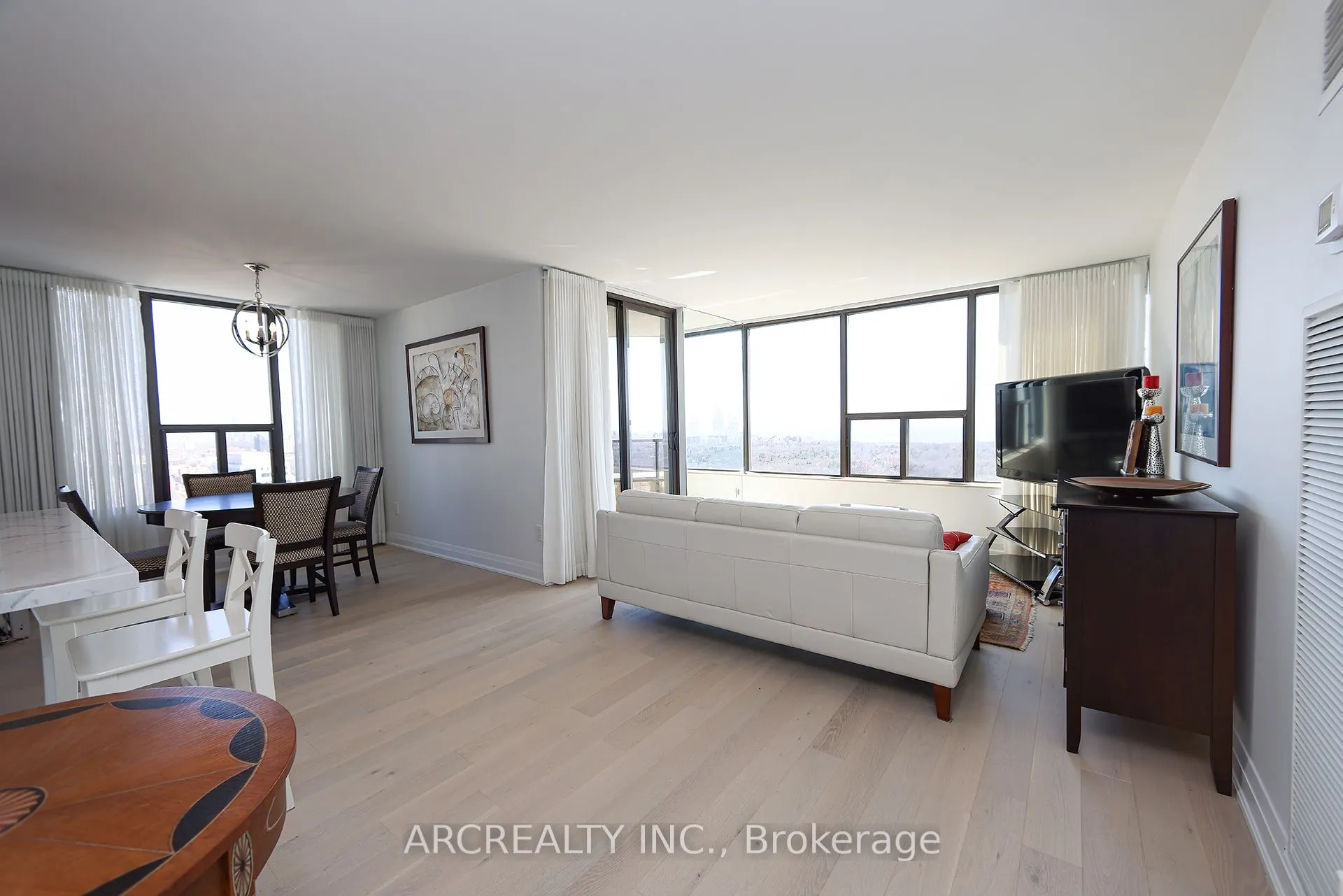 50 Quebec Avenue #2401