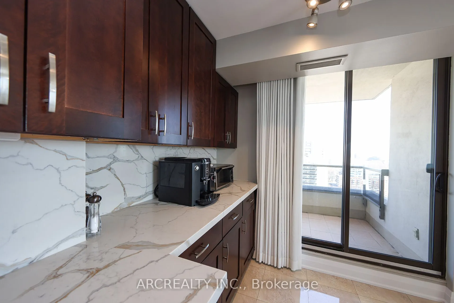 50 Quebec Avenue #2401