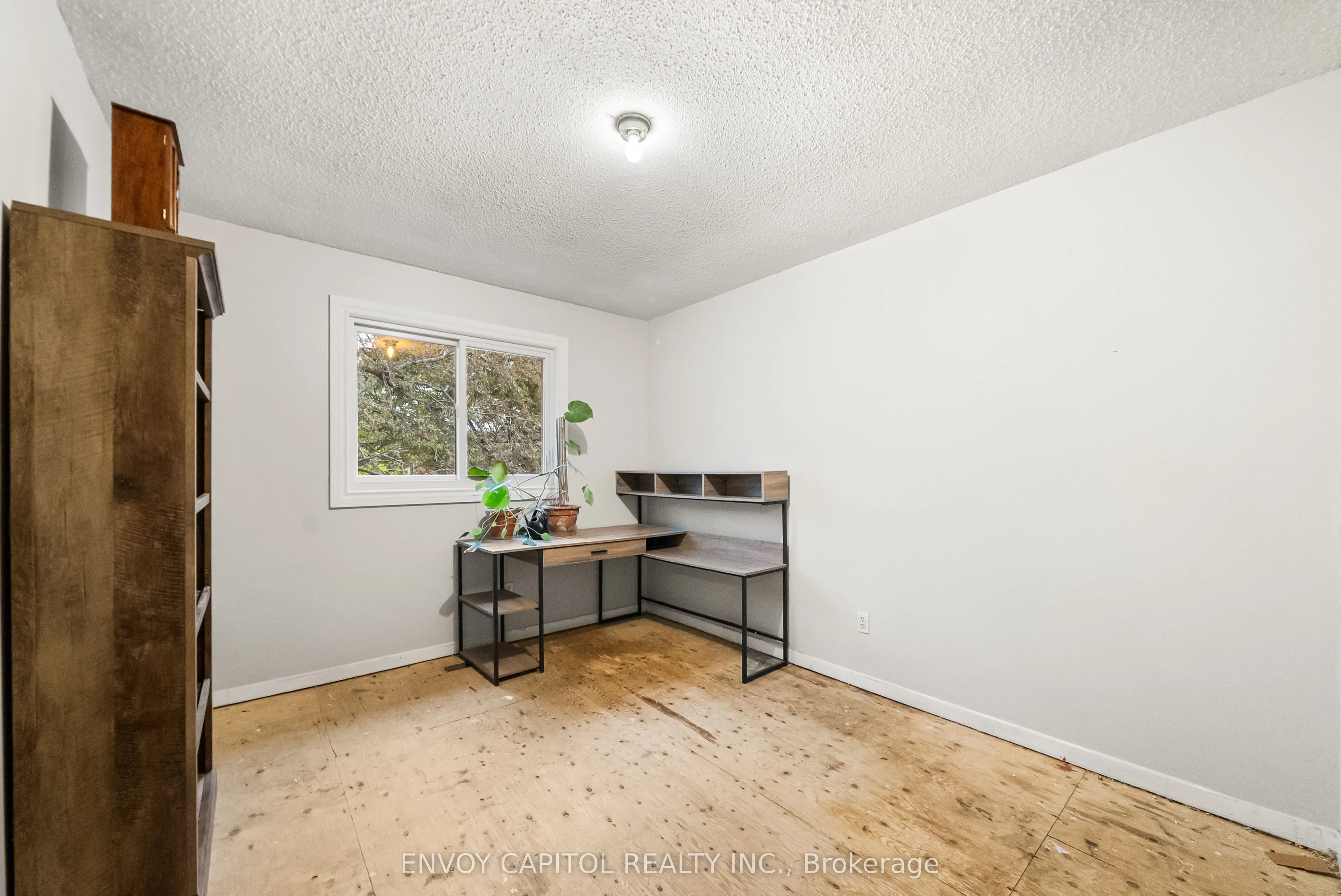160 Fanshawe Drive