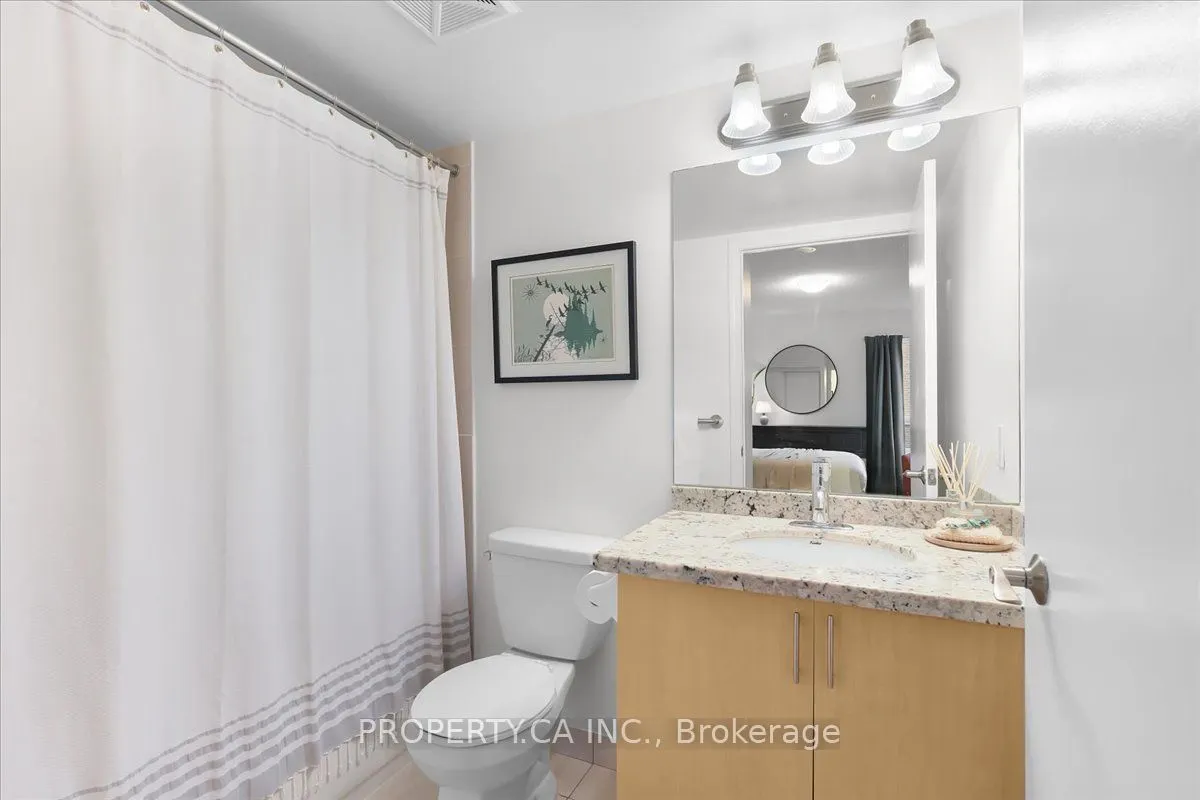 61 Heintzman Street #822