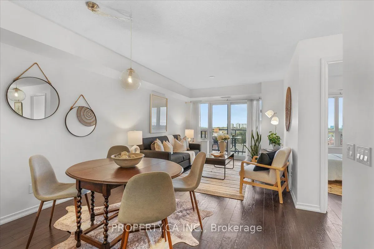 61 Heintzman Street #822