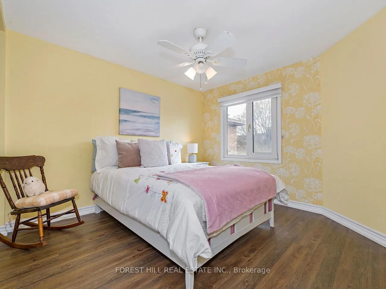 4174 Rossland Crescent