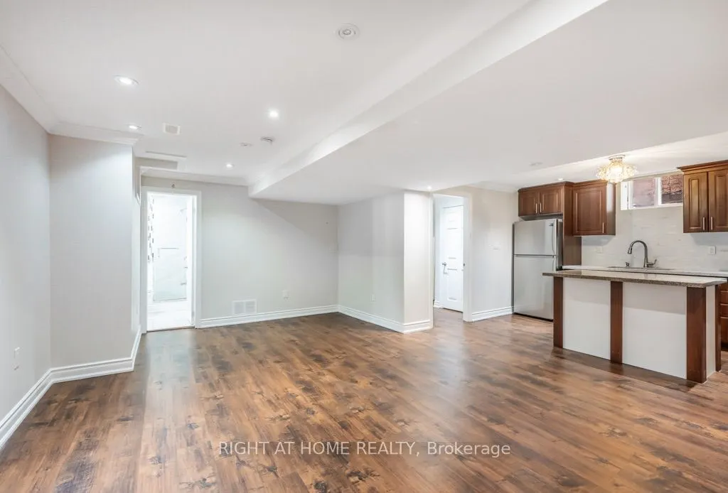 7276 Golden Meadow Court