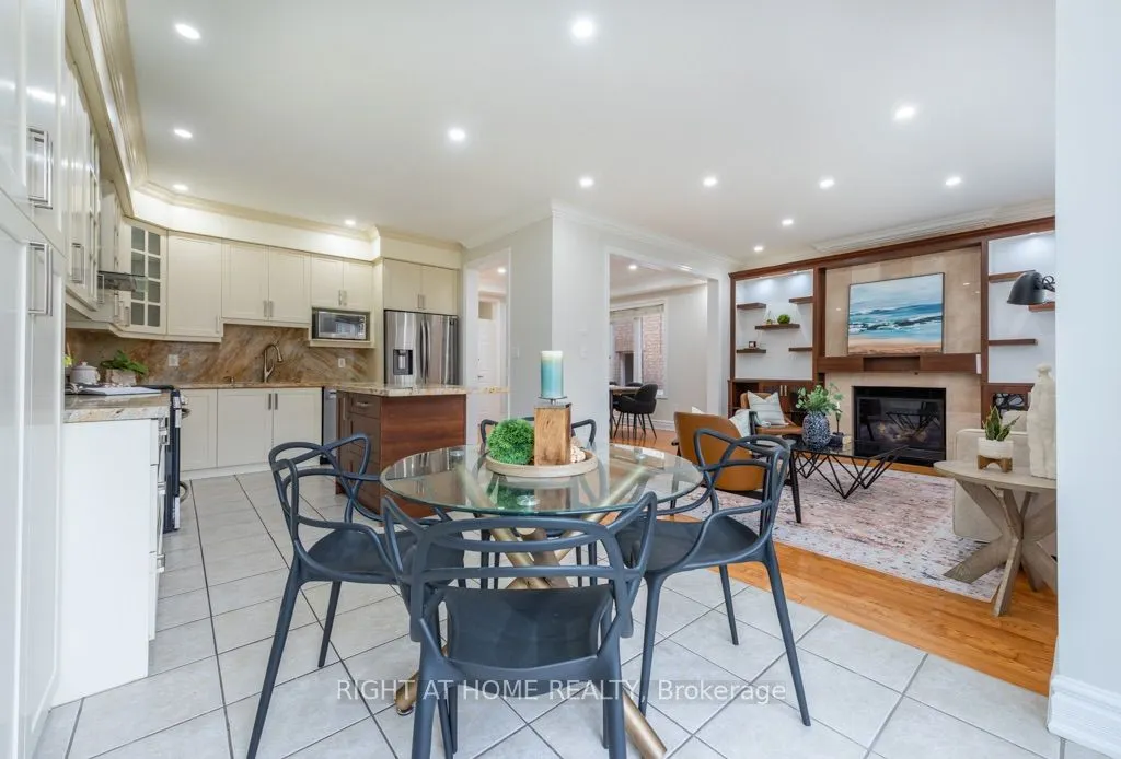 7276 Golden Meadow Court