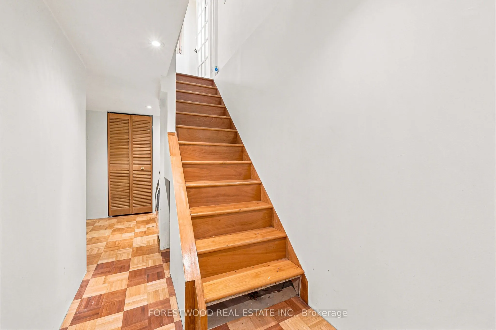 4110 Quaker Hill Drive