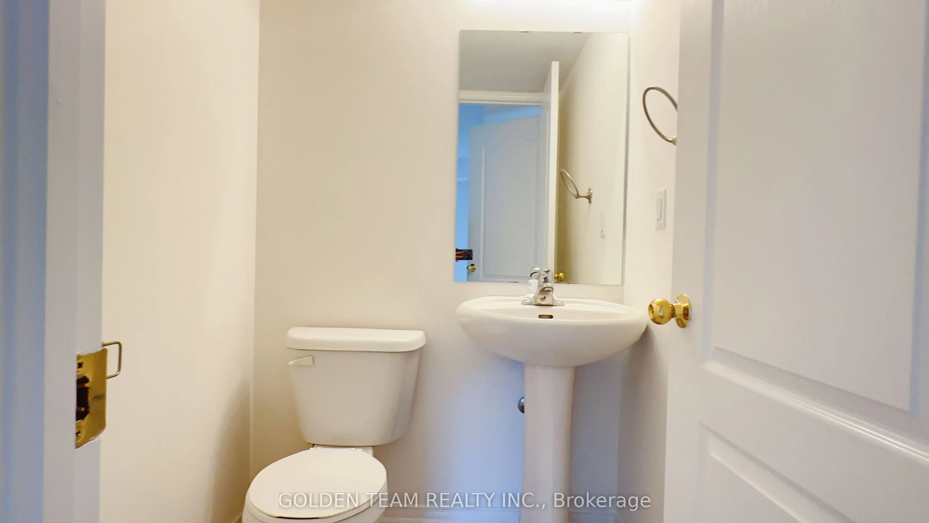 15 Hays Boulevard #18