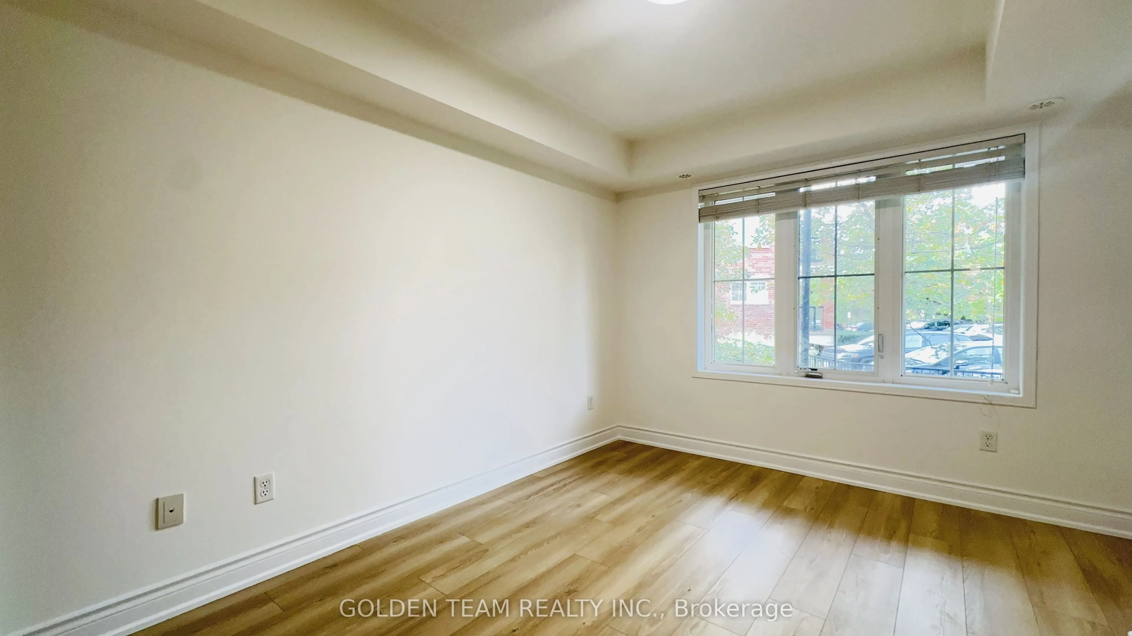 15 Hays Boulevard #18
