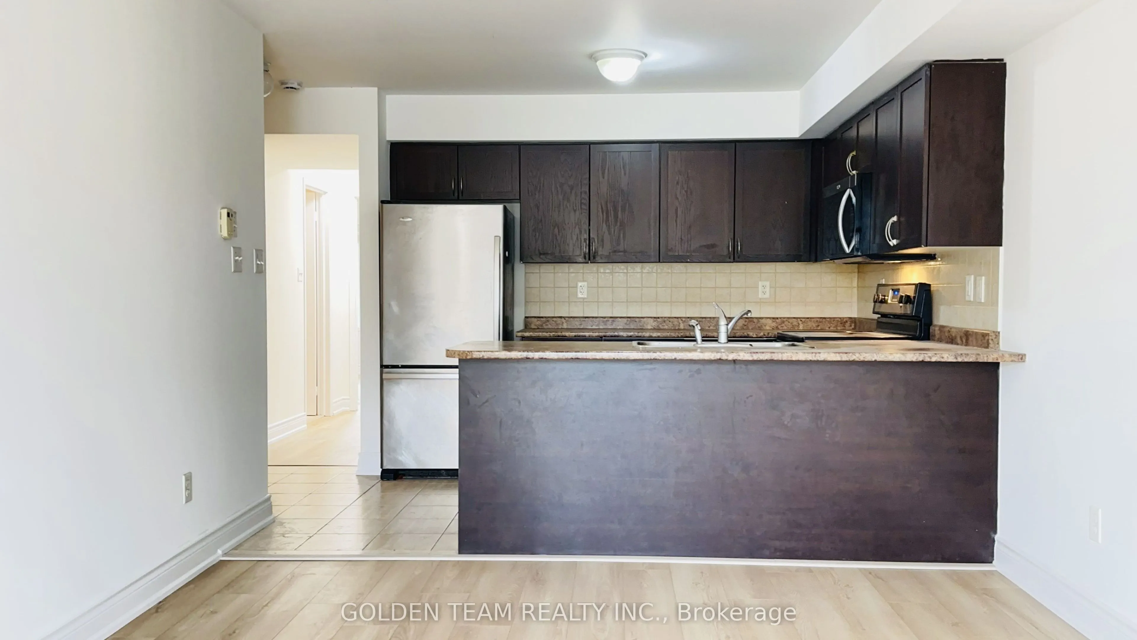 15 Hays Boulevard #18