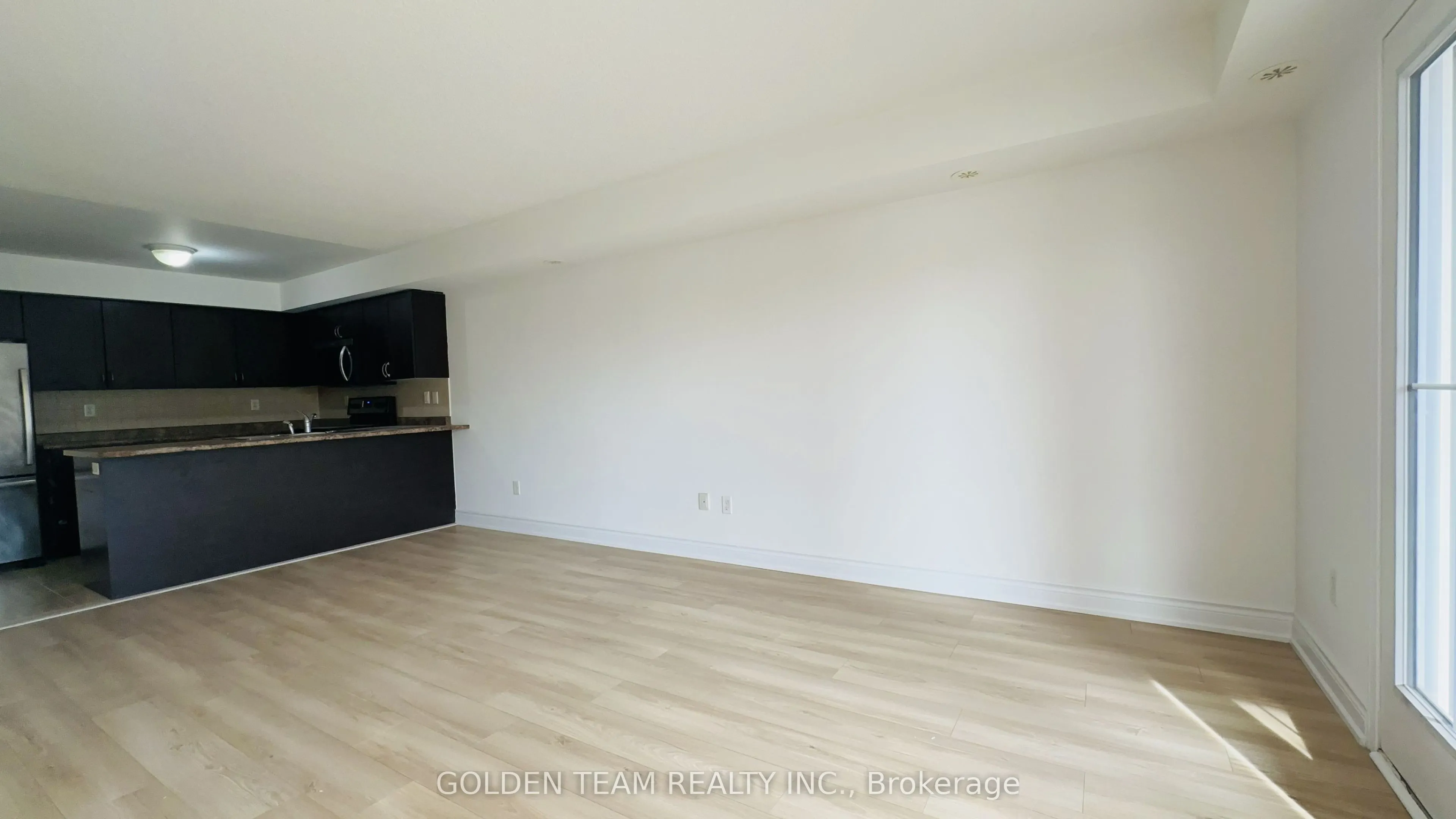 15 Hays Boulevard #18