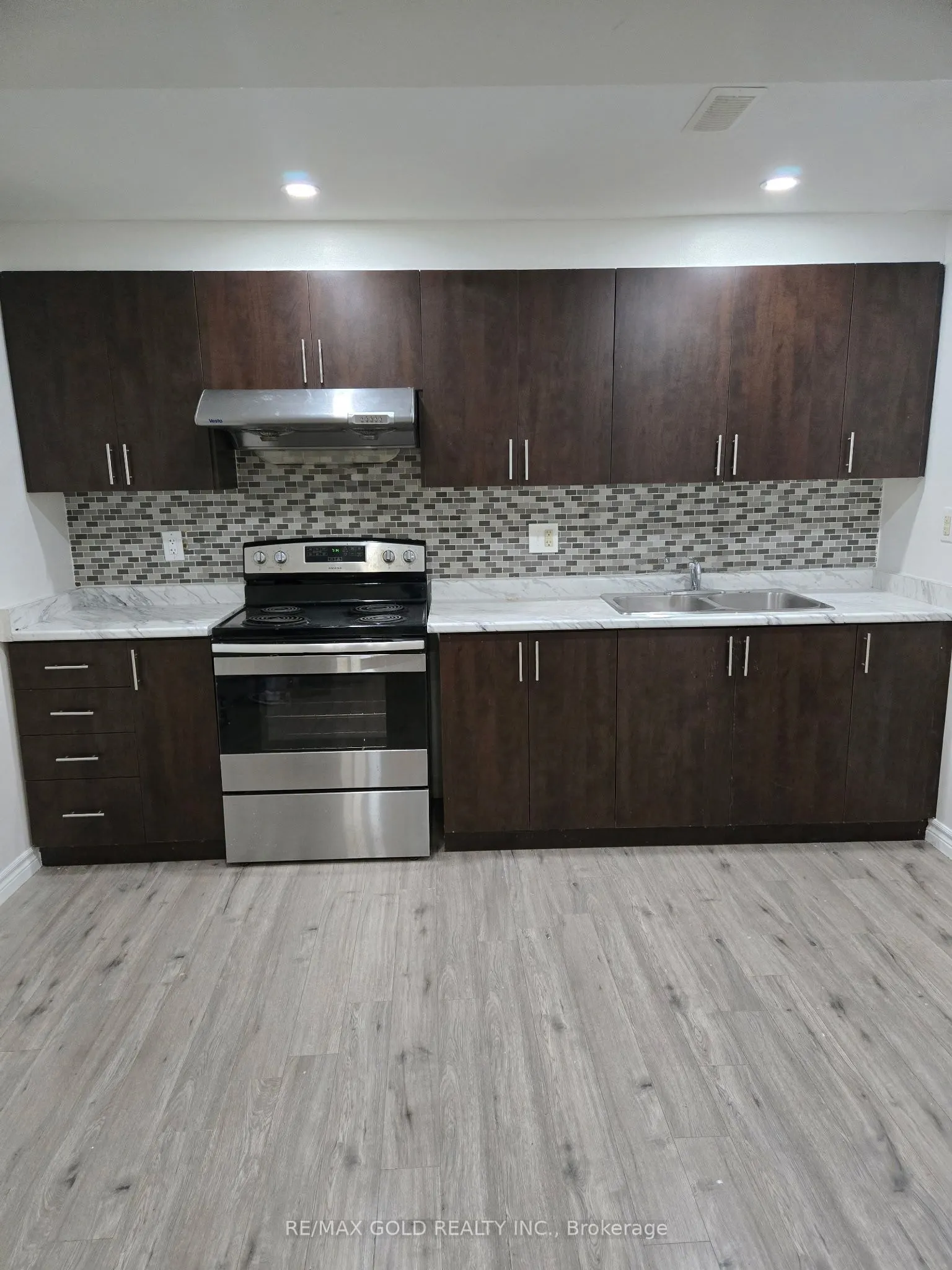37 Lorenzo Circle #BASEMENT