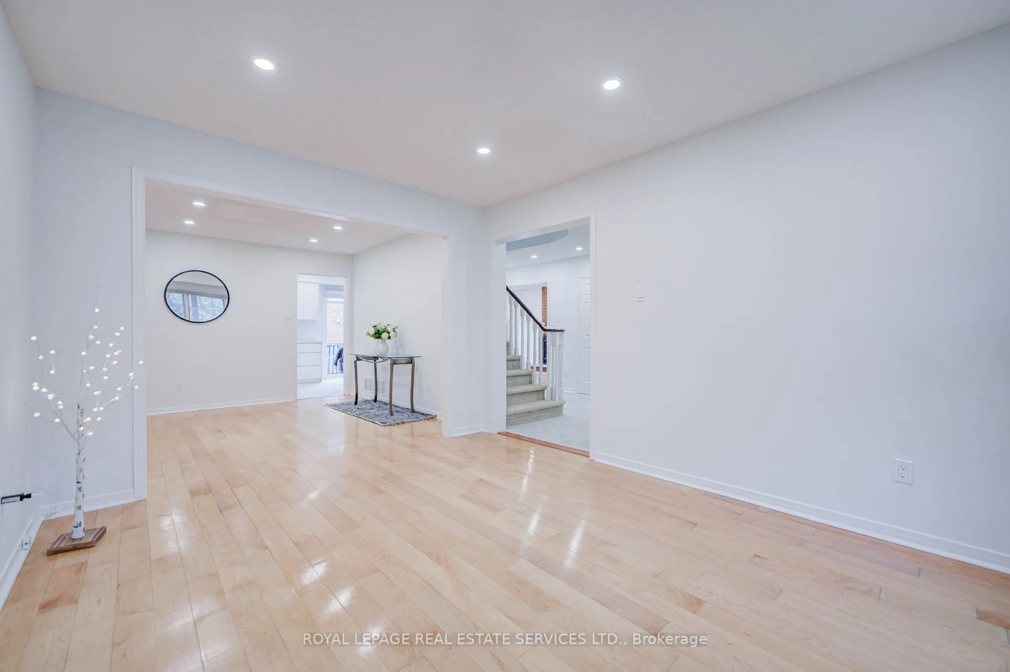 796 Buckingham Court