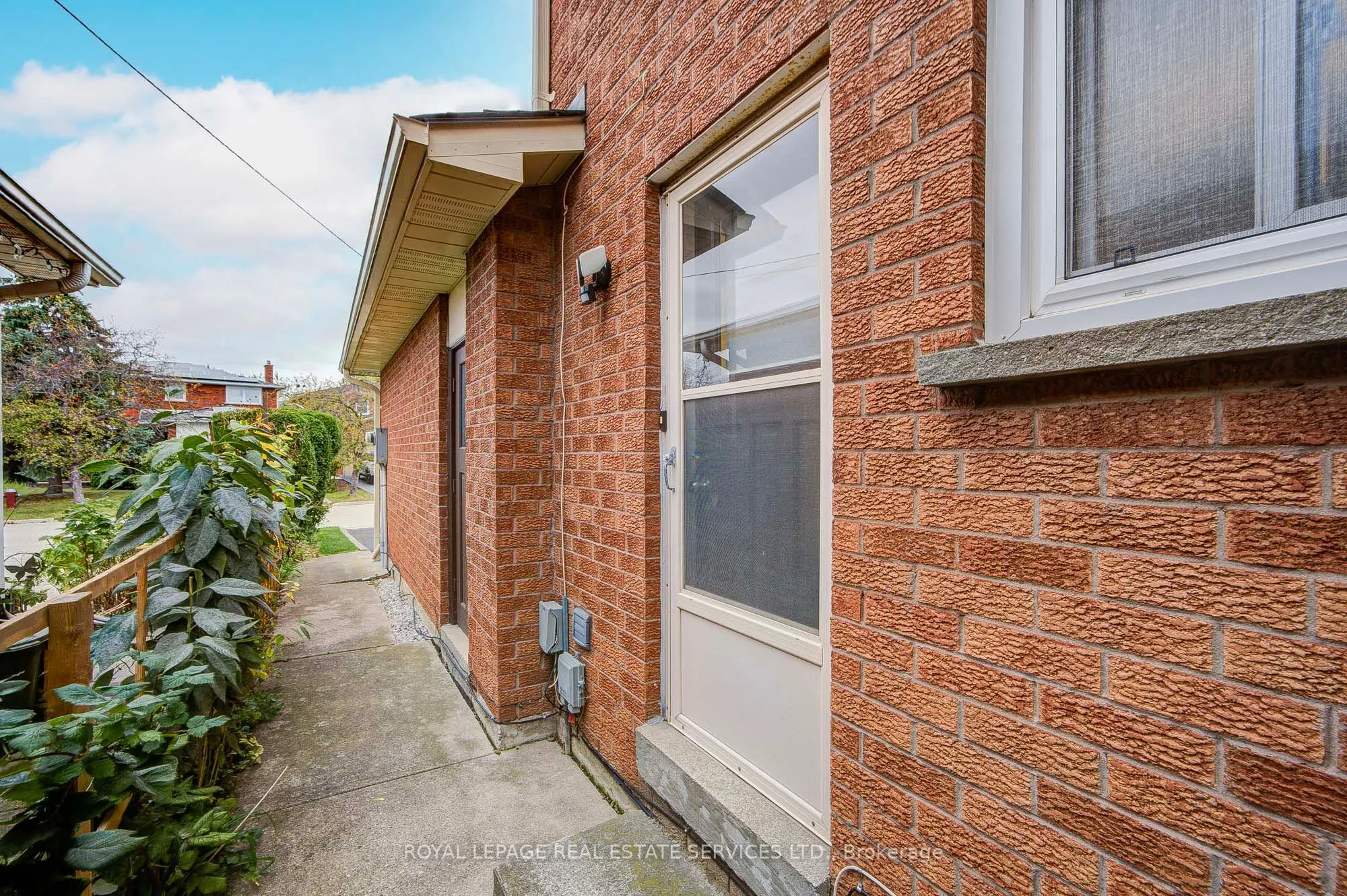 796 Buckingham Court