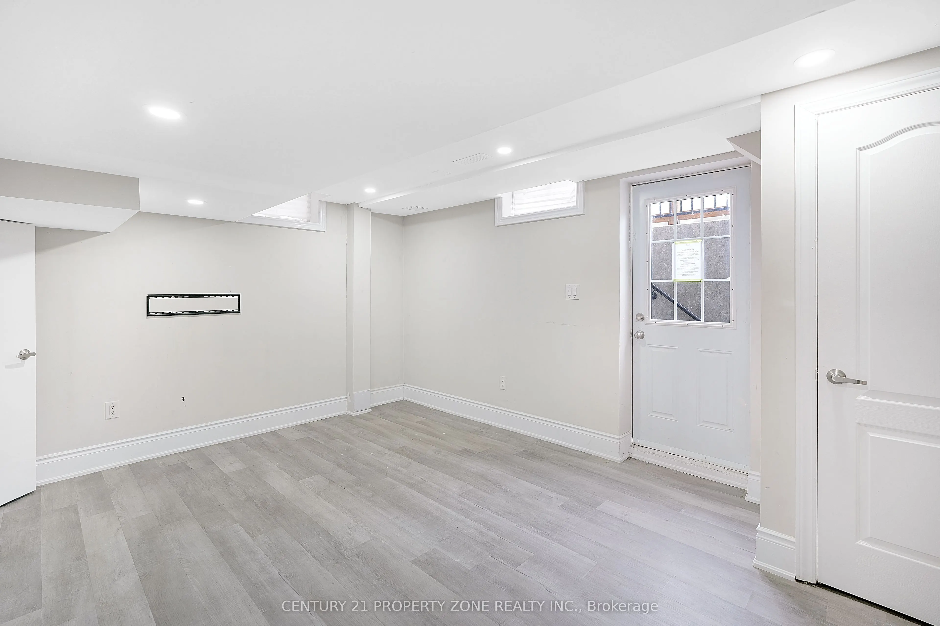 3 Freshspring Drive