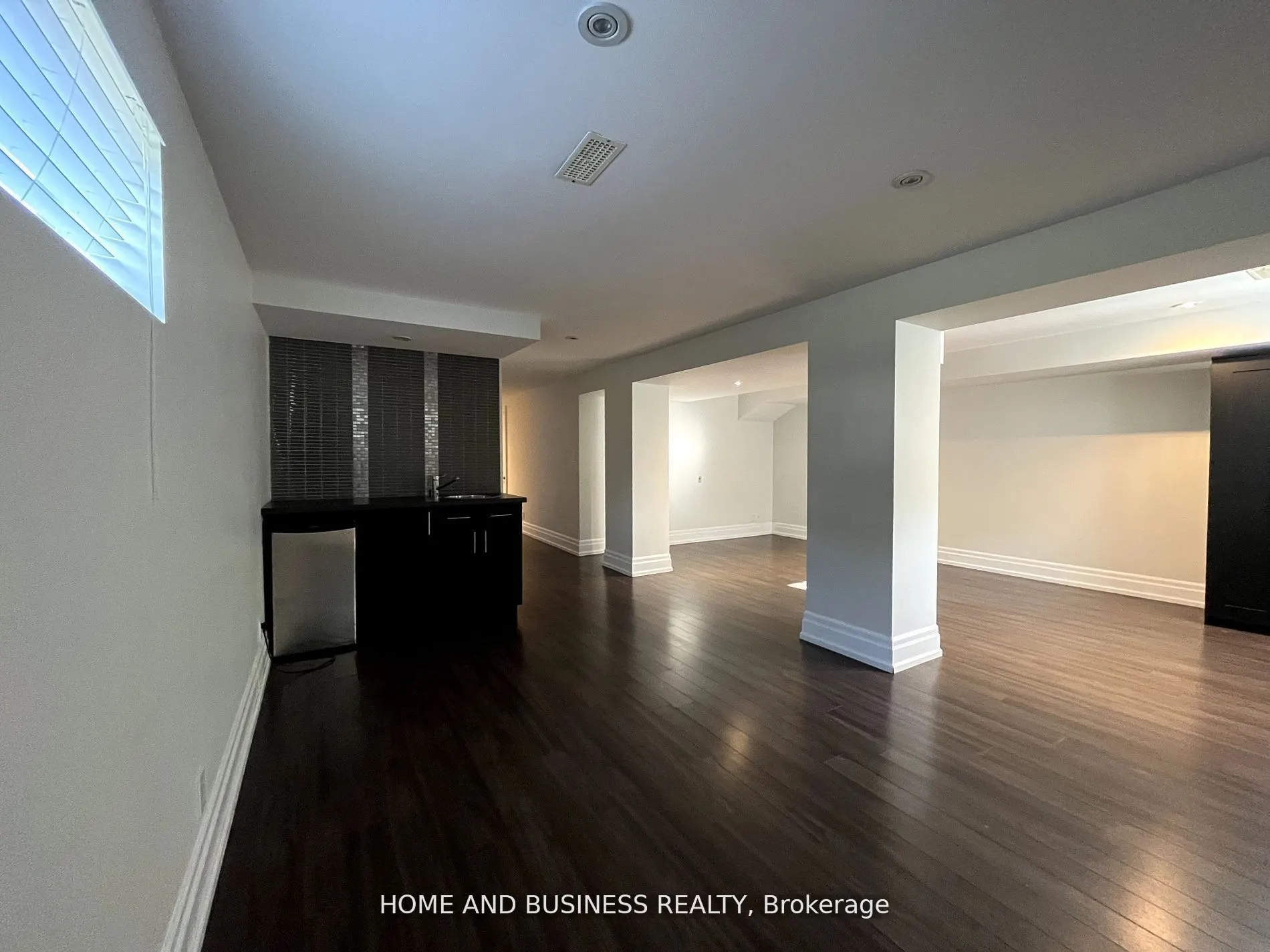 376 Ashbury Road