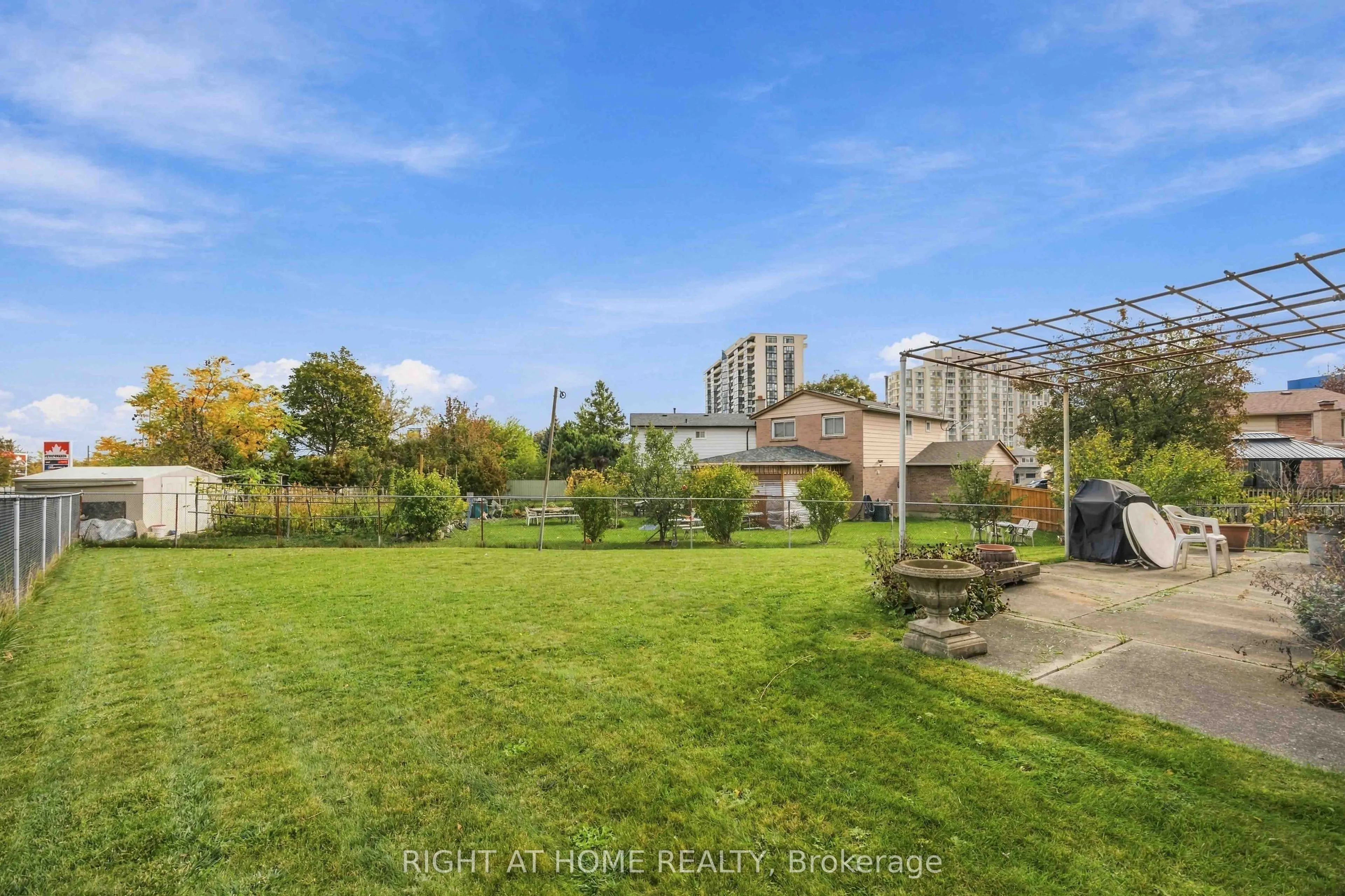 17 Cathy Jean Crescent