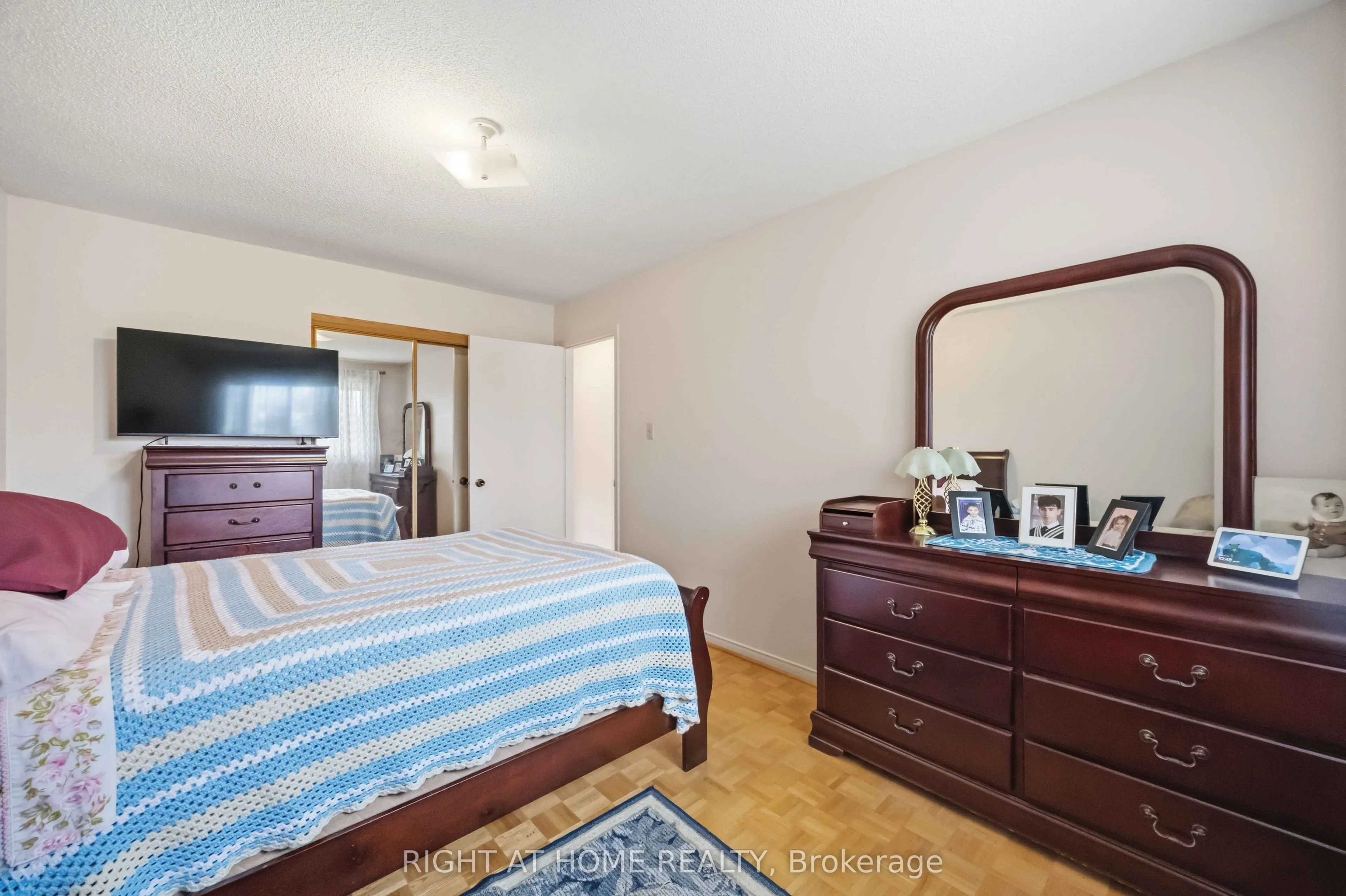 17 Cathy Jean Crescent