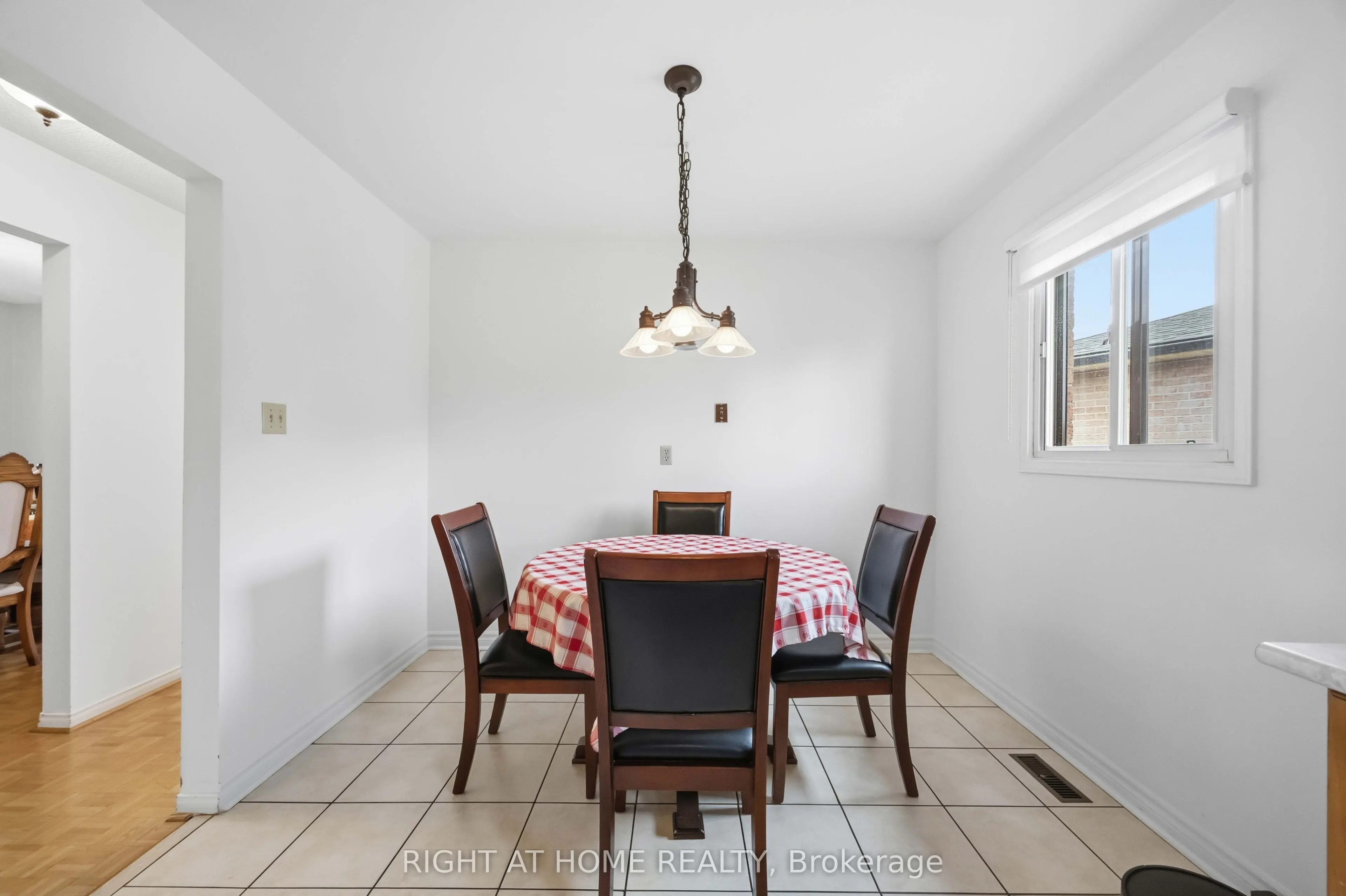 17 Cathy Jean Crescent