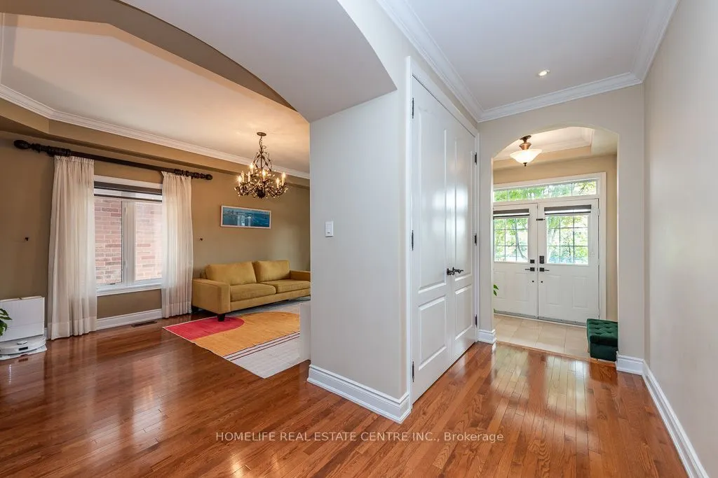 26 Imperial Lakes Drive