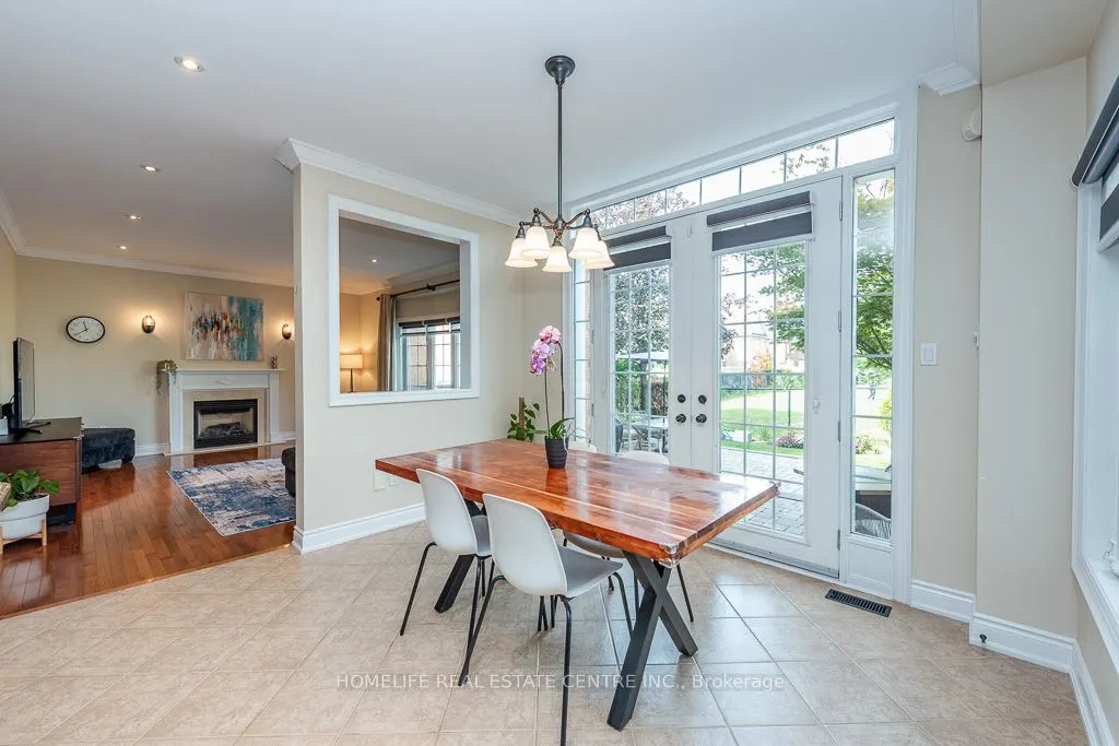 26 Imperial Lakes Drive