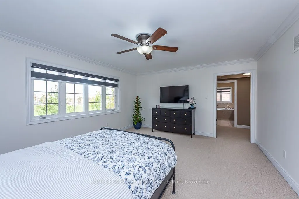 26 Imperial Lakes Drive
