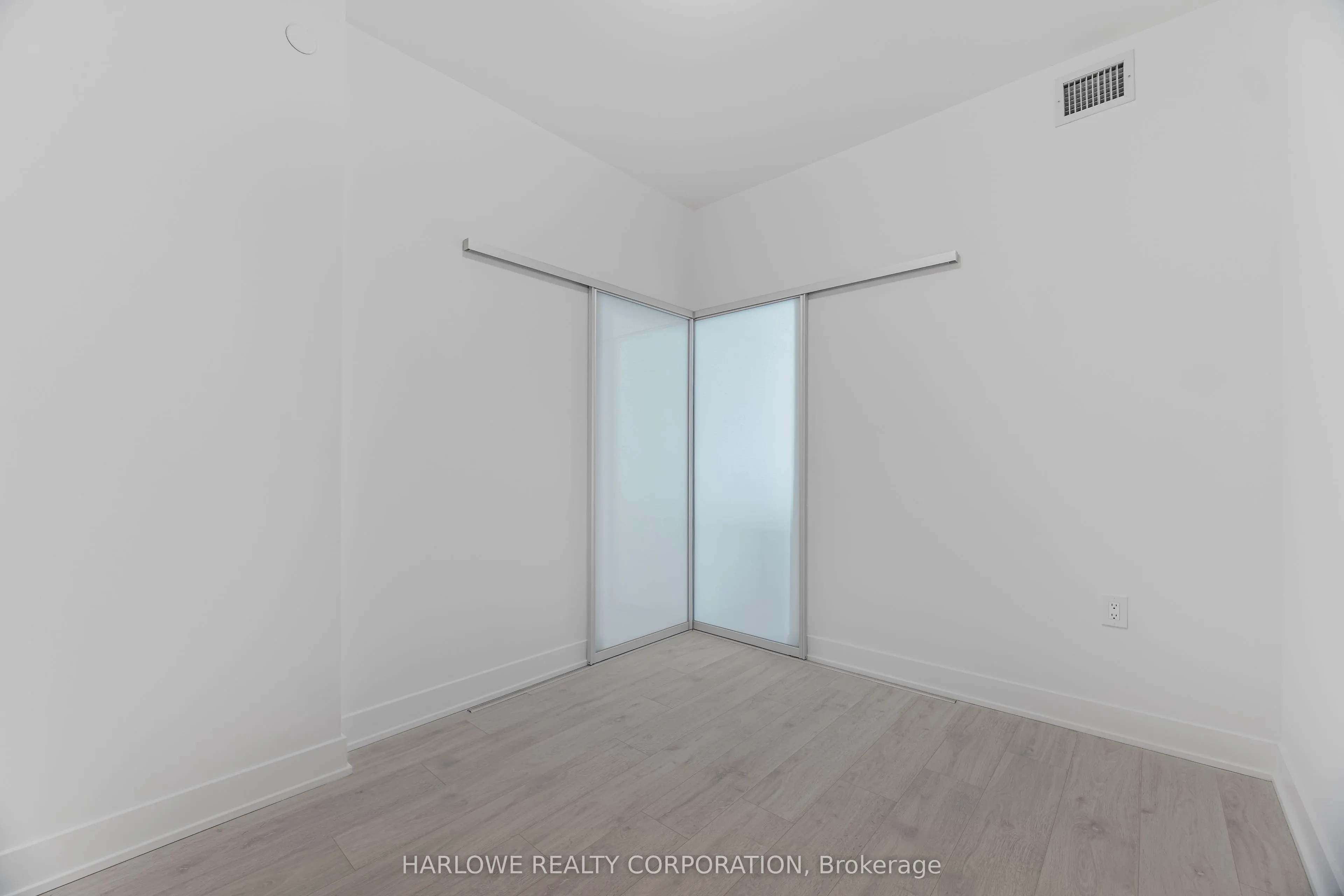 2088 James Street #308