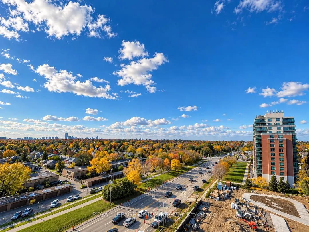 4010 Eglinton Avenue W #911