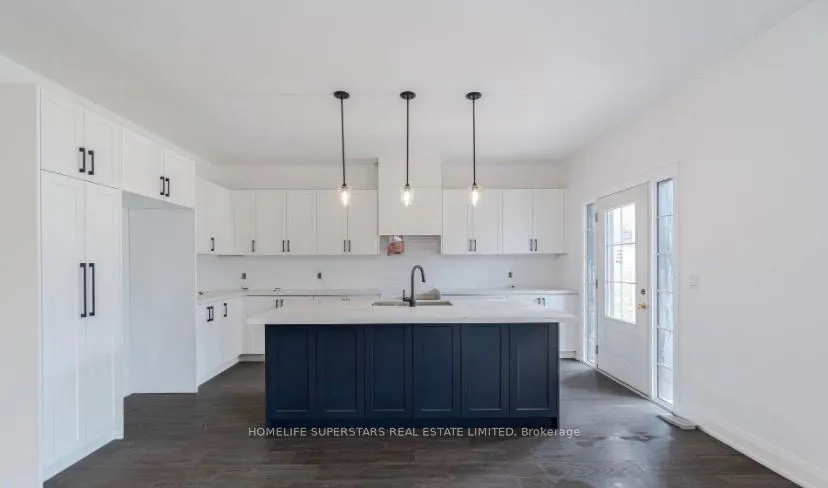 8 Santa Barbra Lane #0