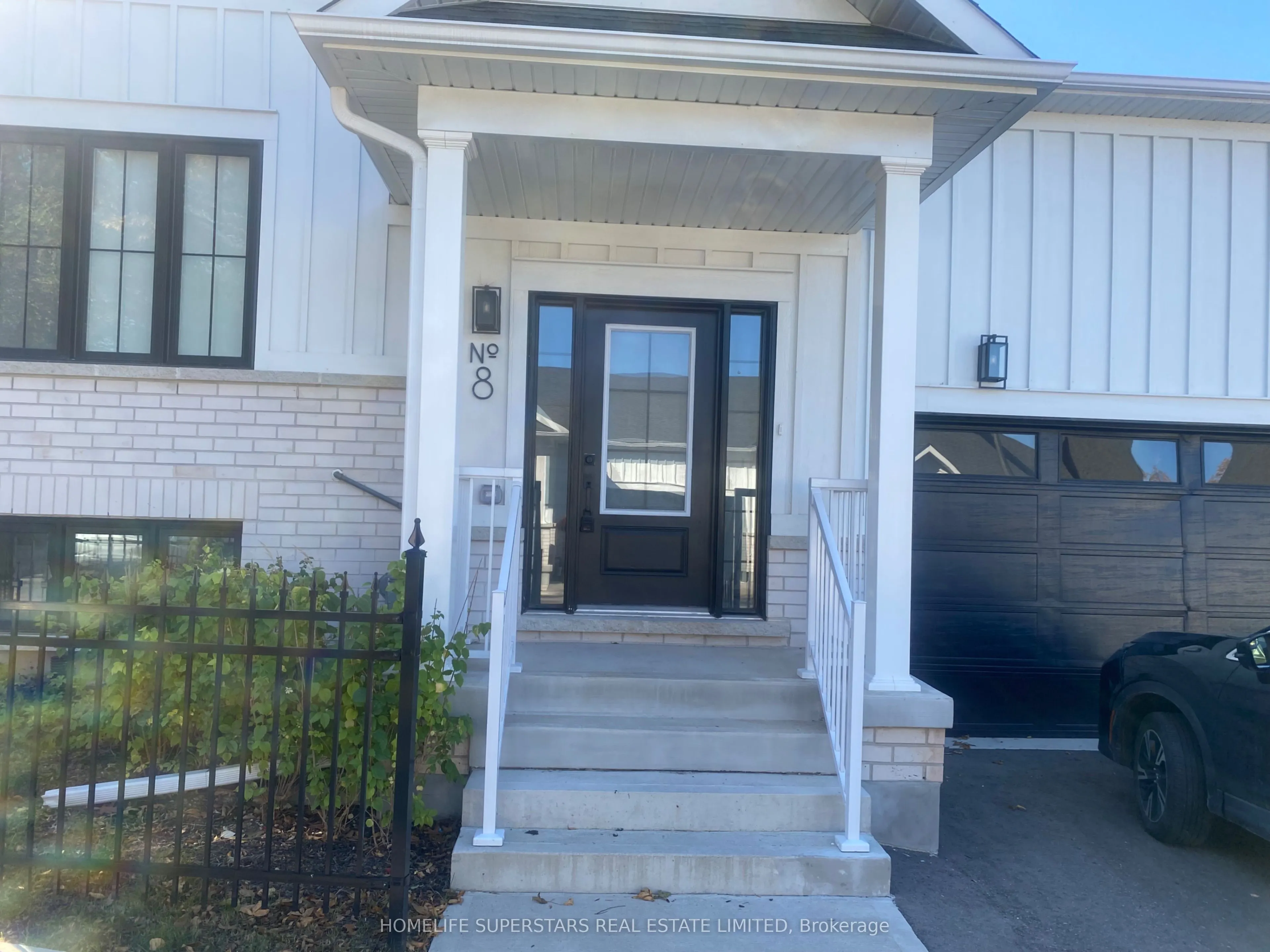 8 Santa Barbra Lane #0