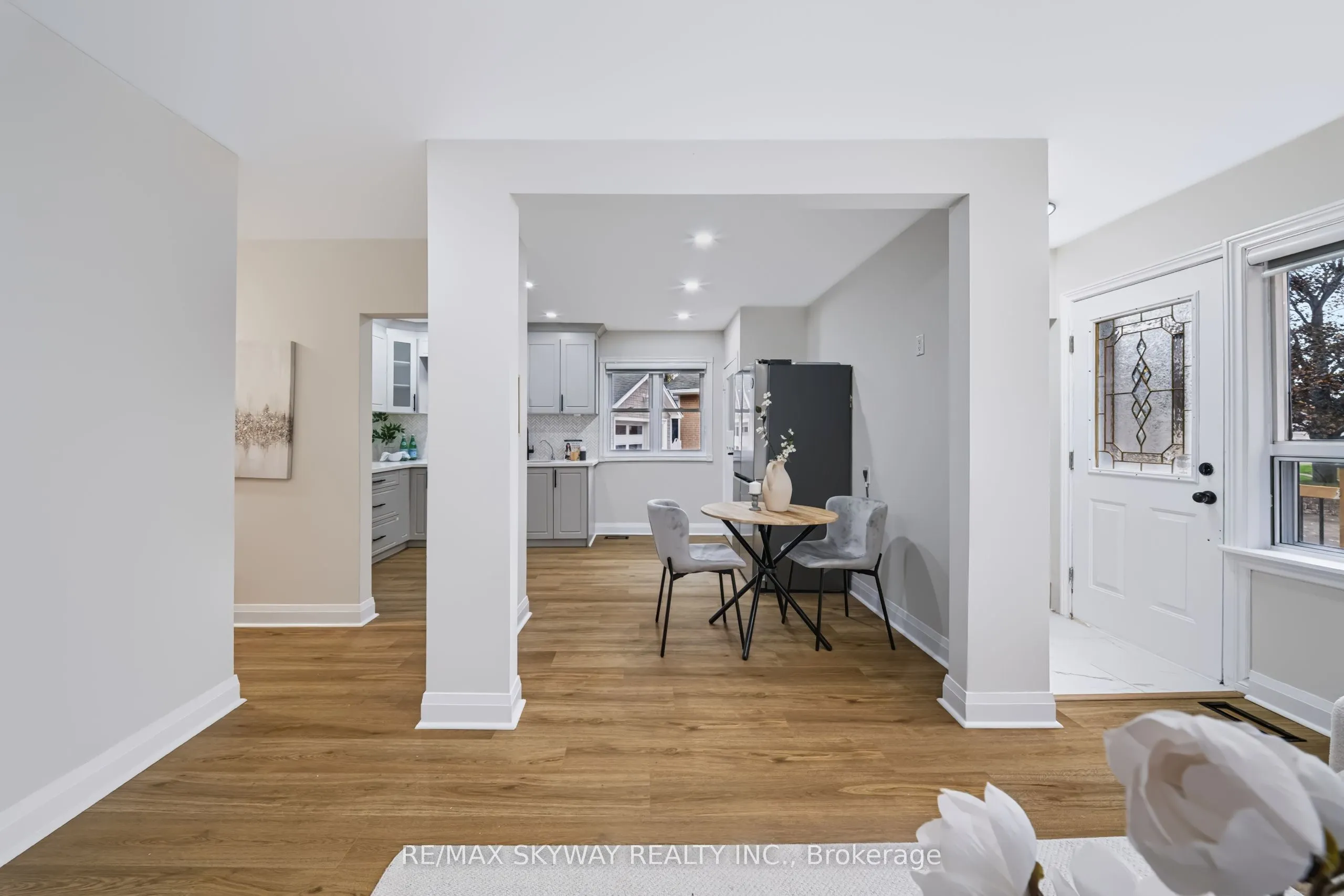 10 REXWAY Drive