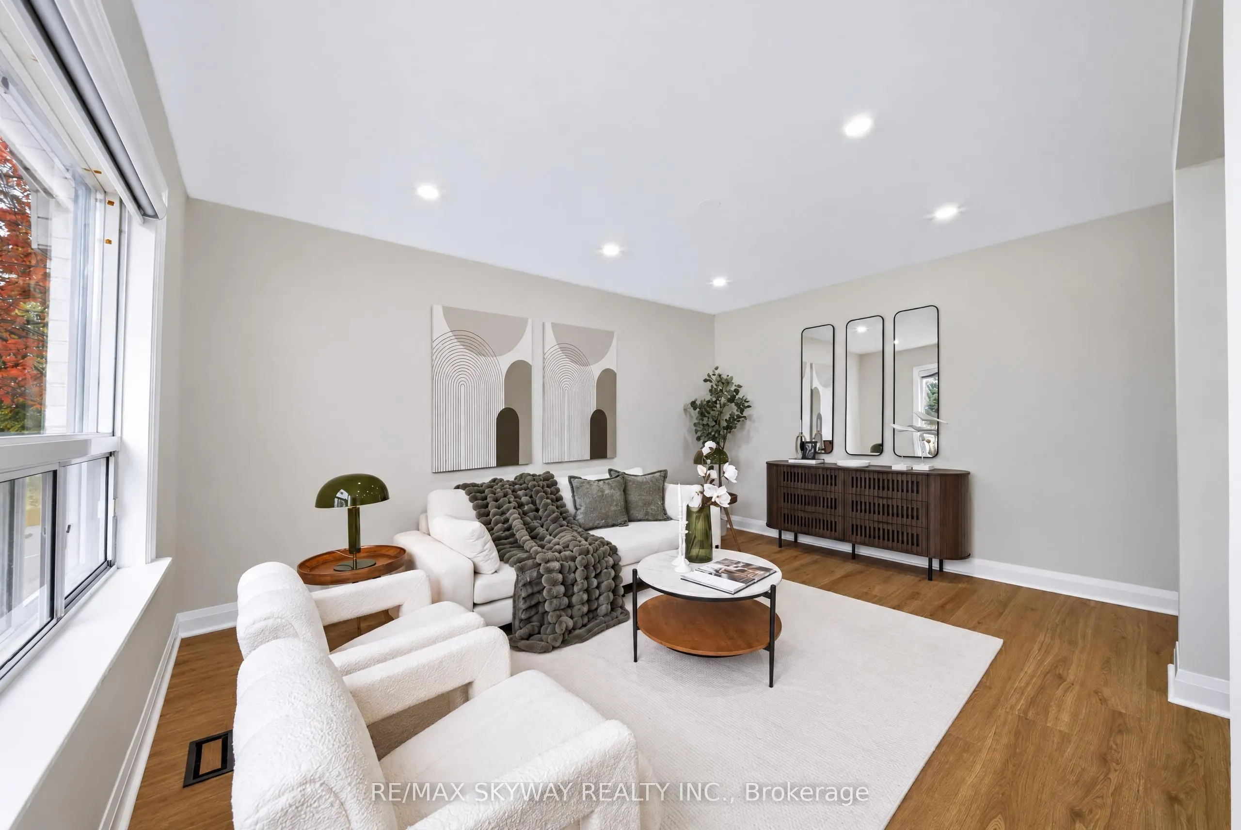 10 REXWAY Drive