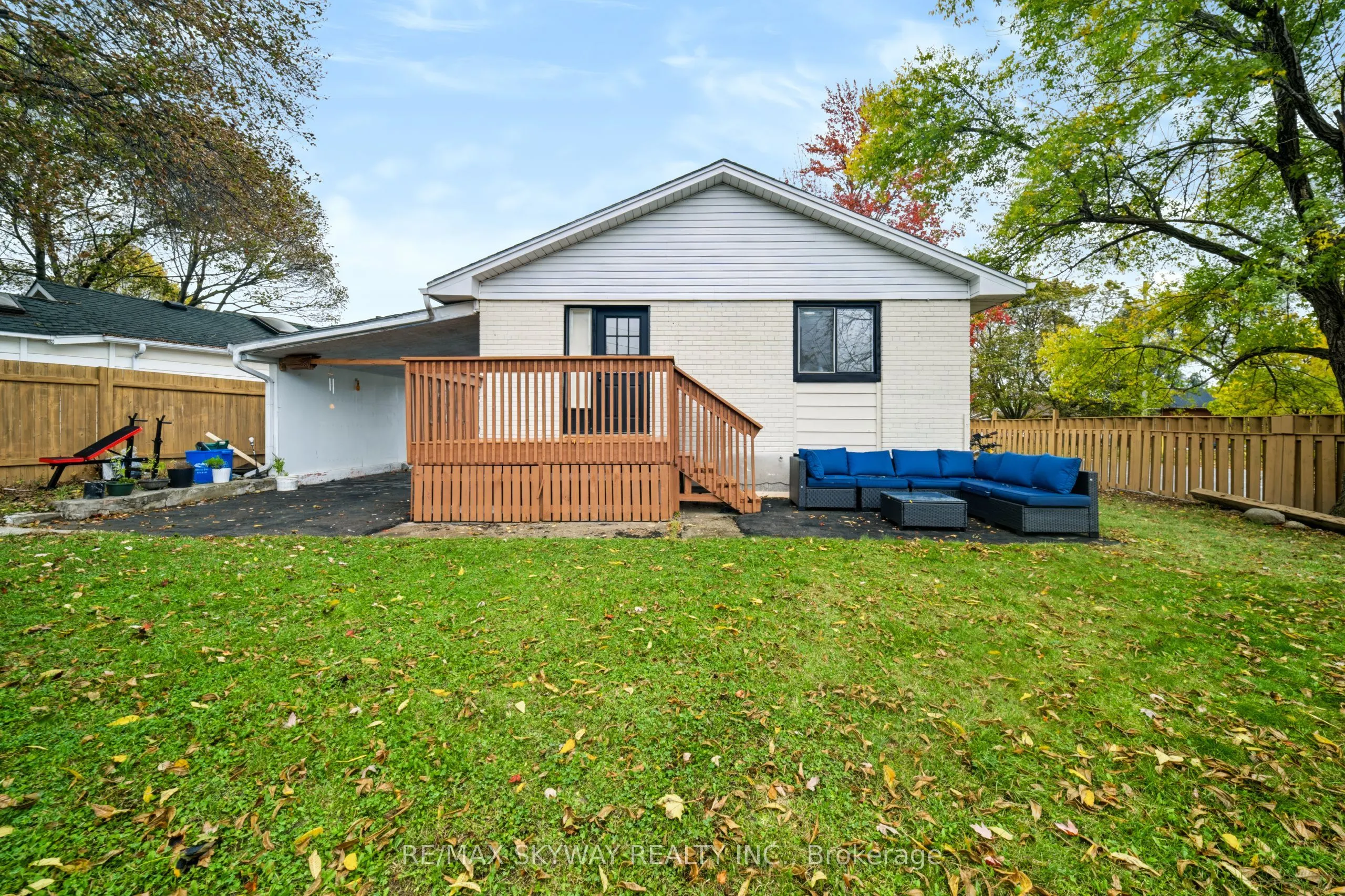 10 REXWAY Drive