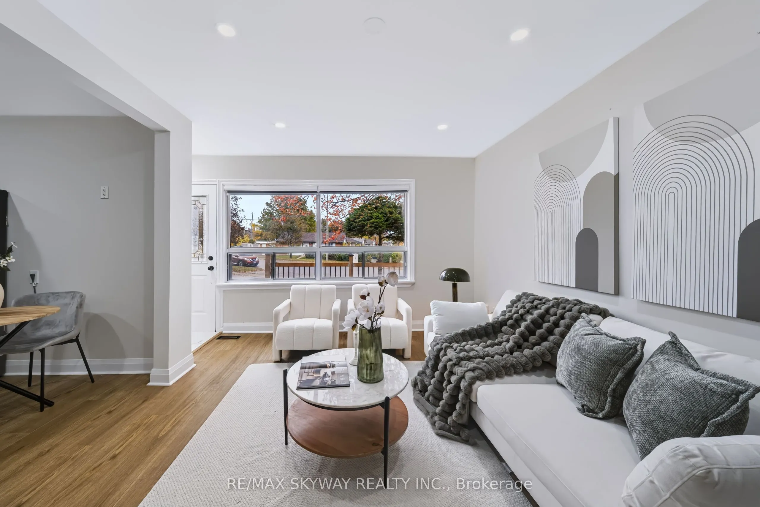 10 REXWAY Drive