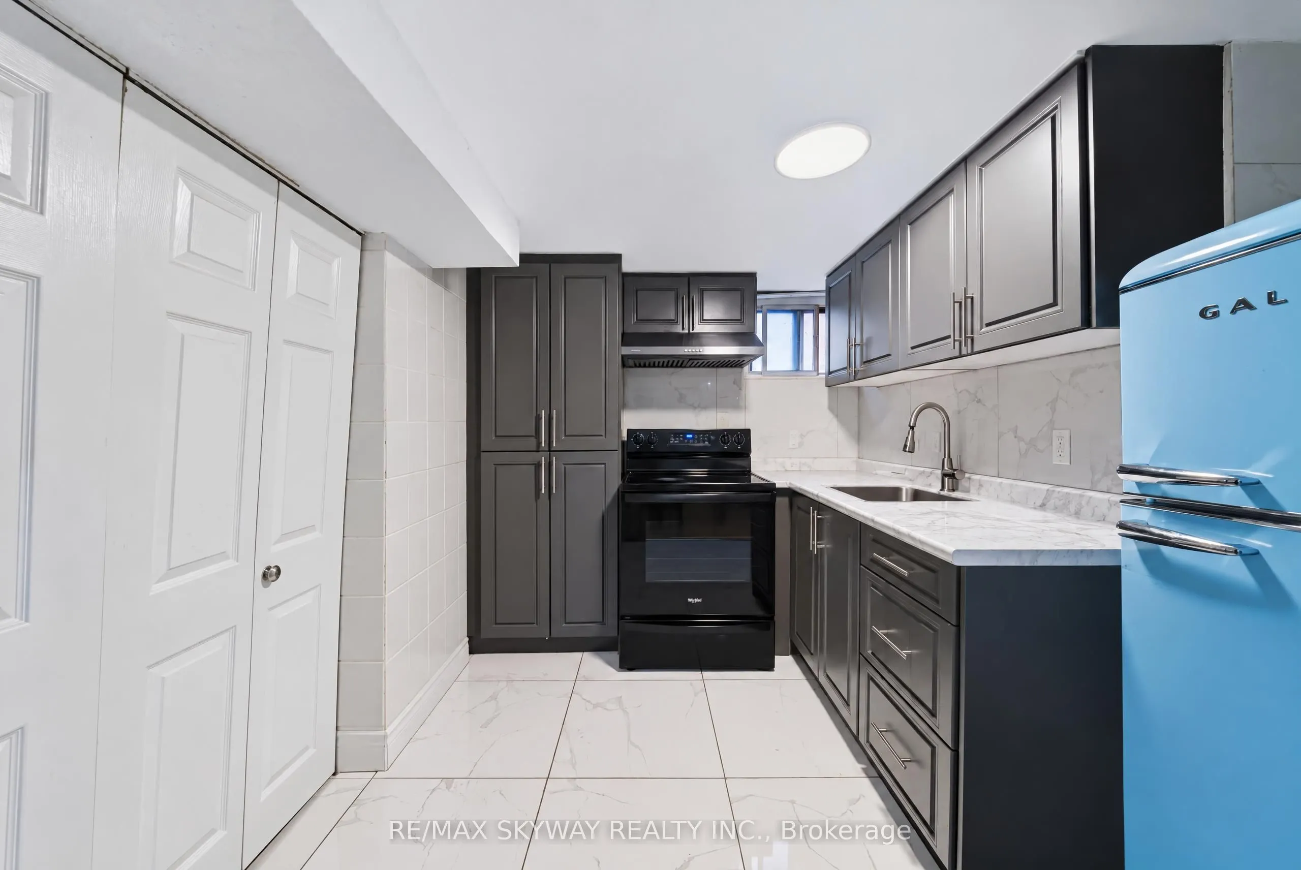 10 REXWAY Drive