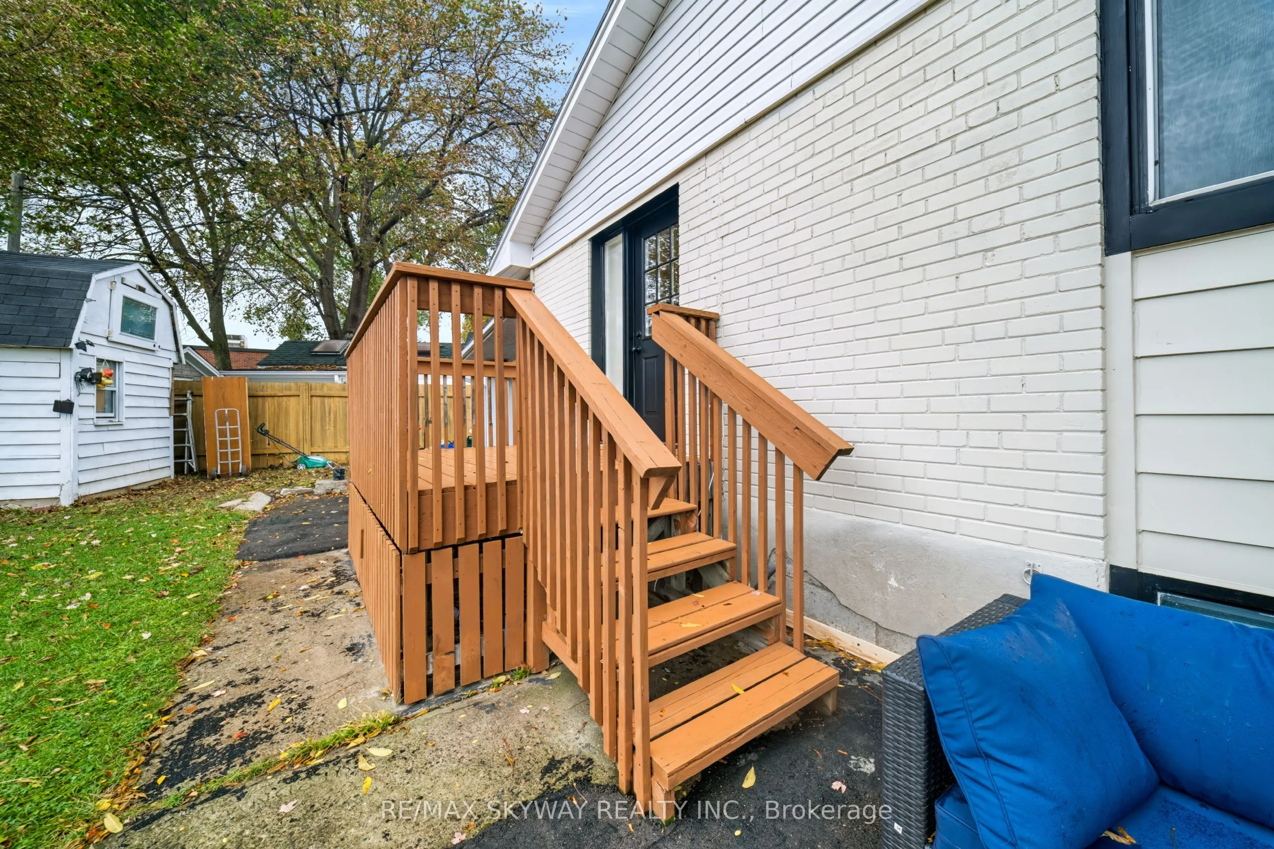 10 REXWAY Drive