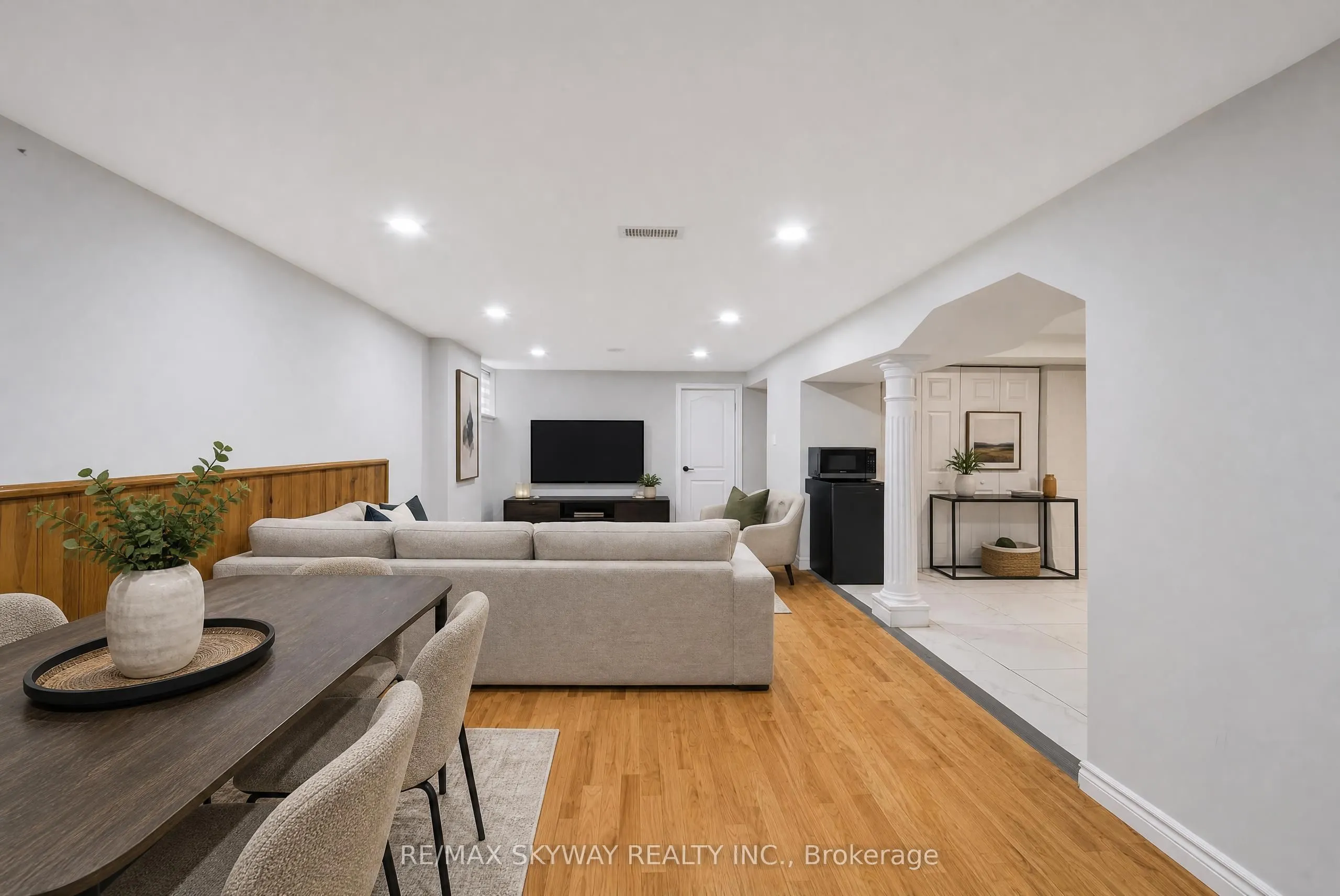 10 REXWAY Drive