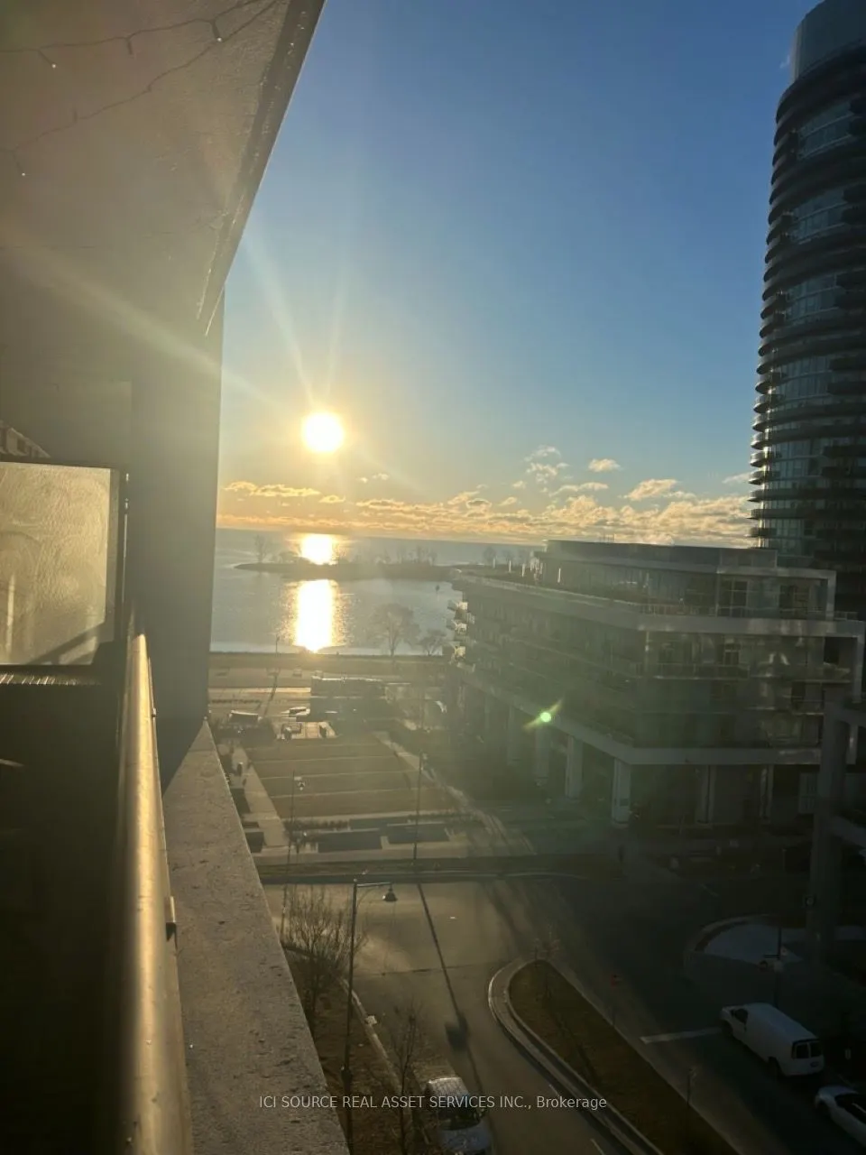 2121 Lake Shore Boulevard W #915