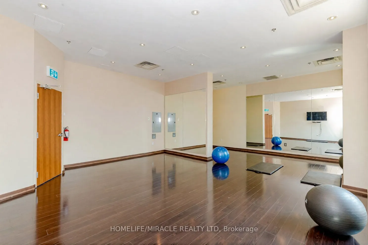 215 Queen Street E #1710