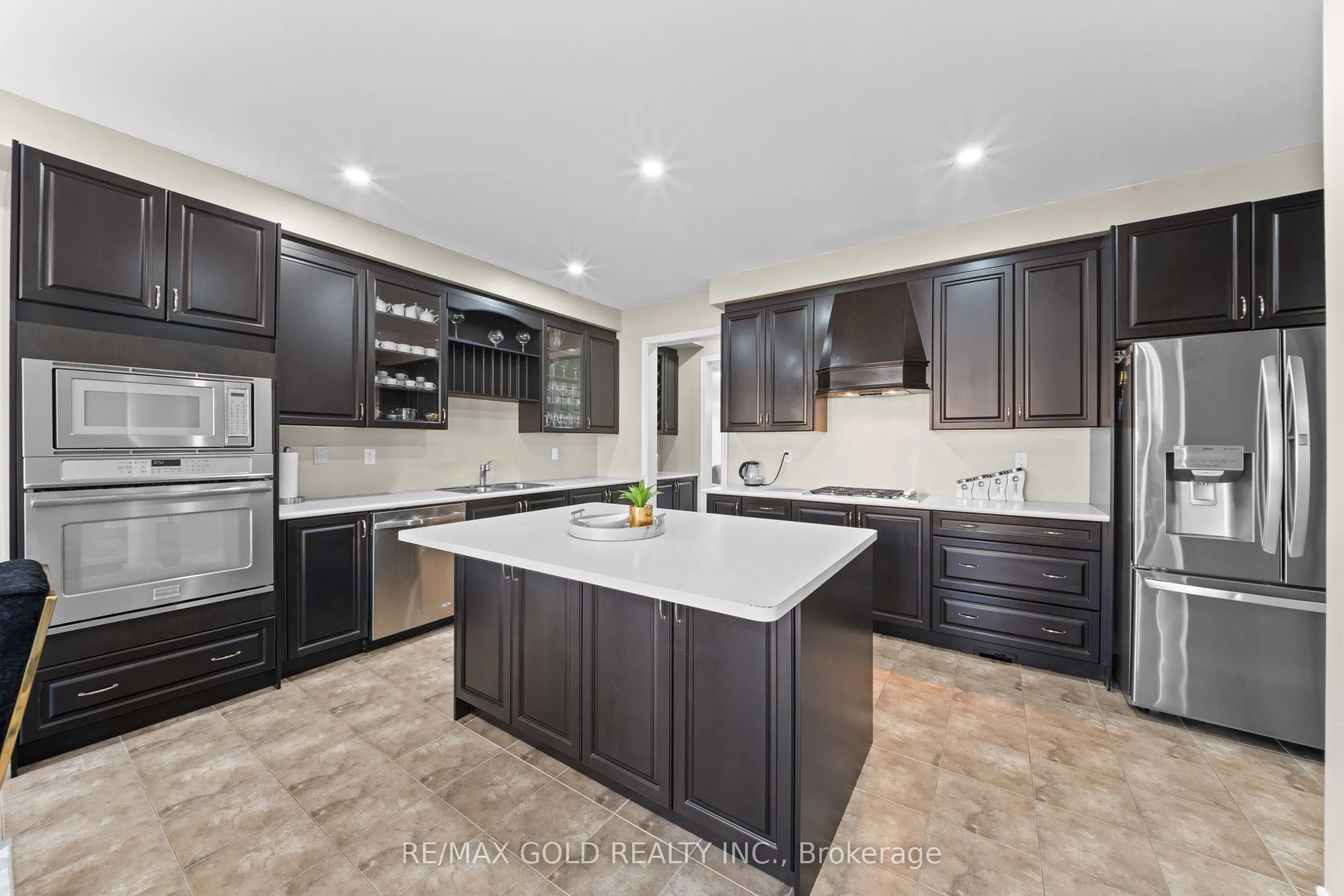 11 Clearfield Drive