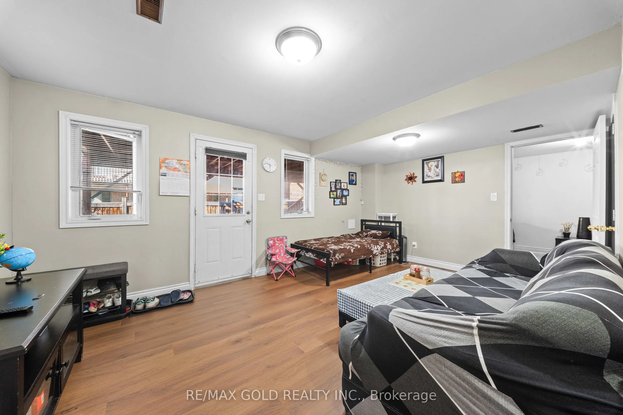 11 Clearfield Drive