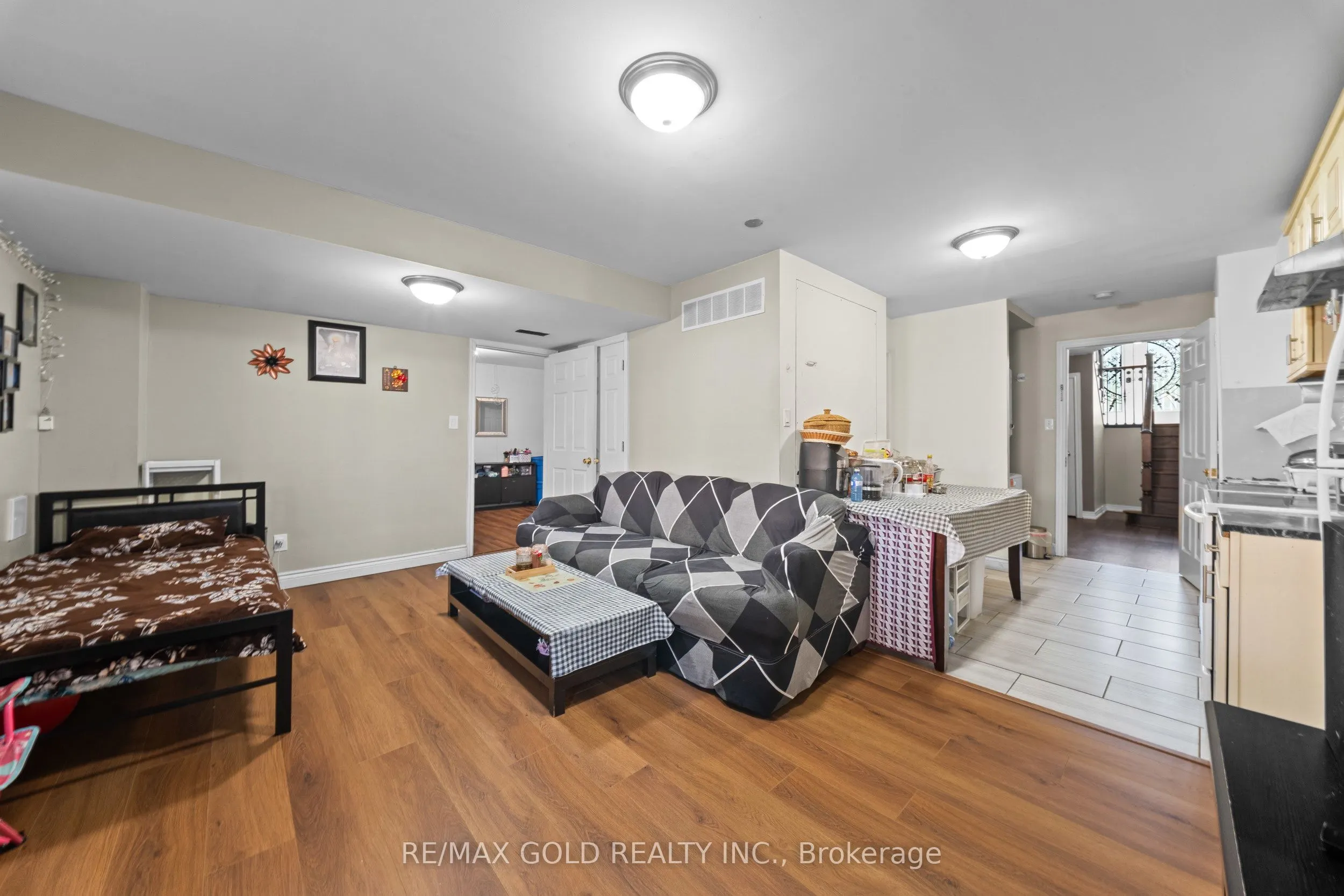 11 Clearfield Drive