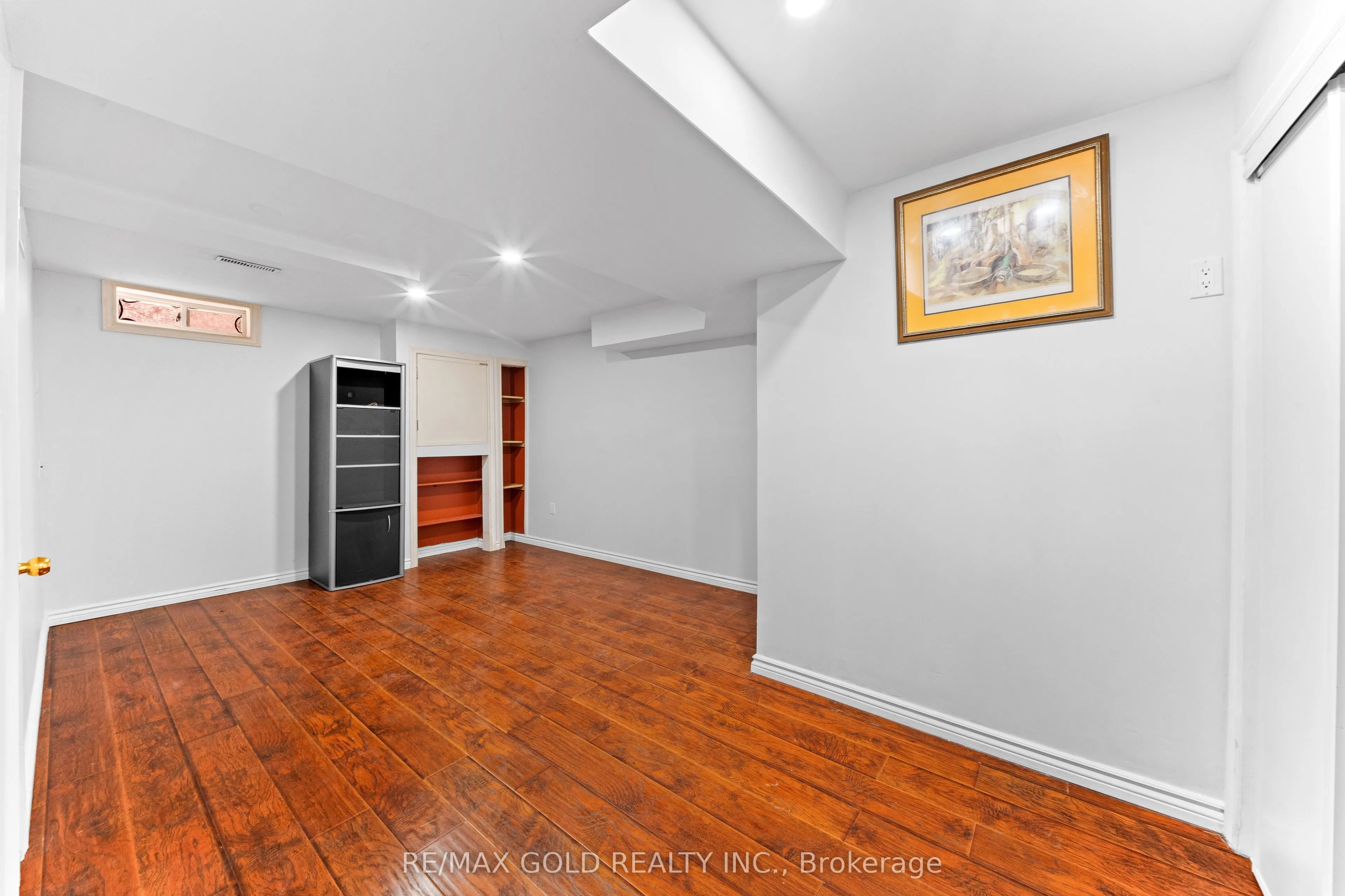 28 Latania Boulevard