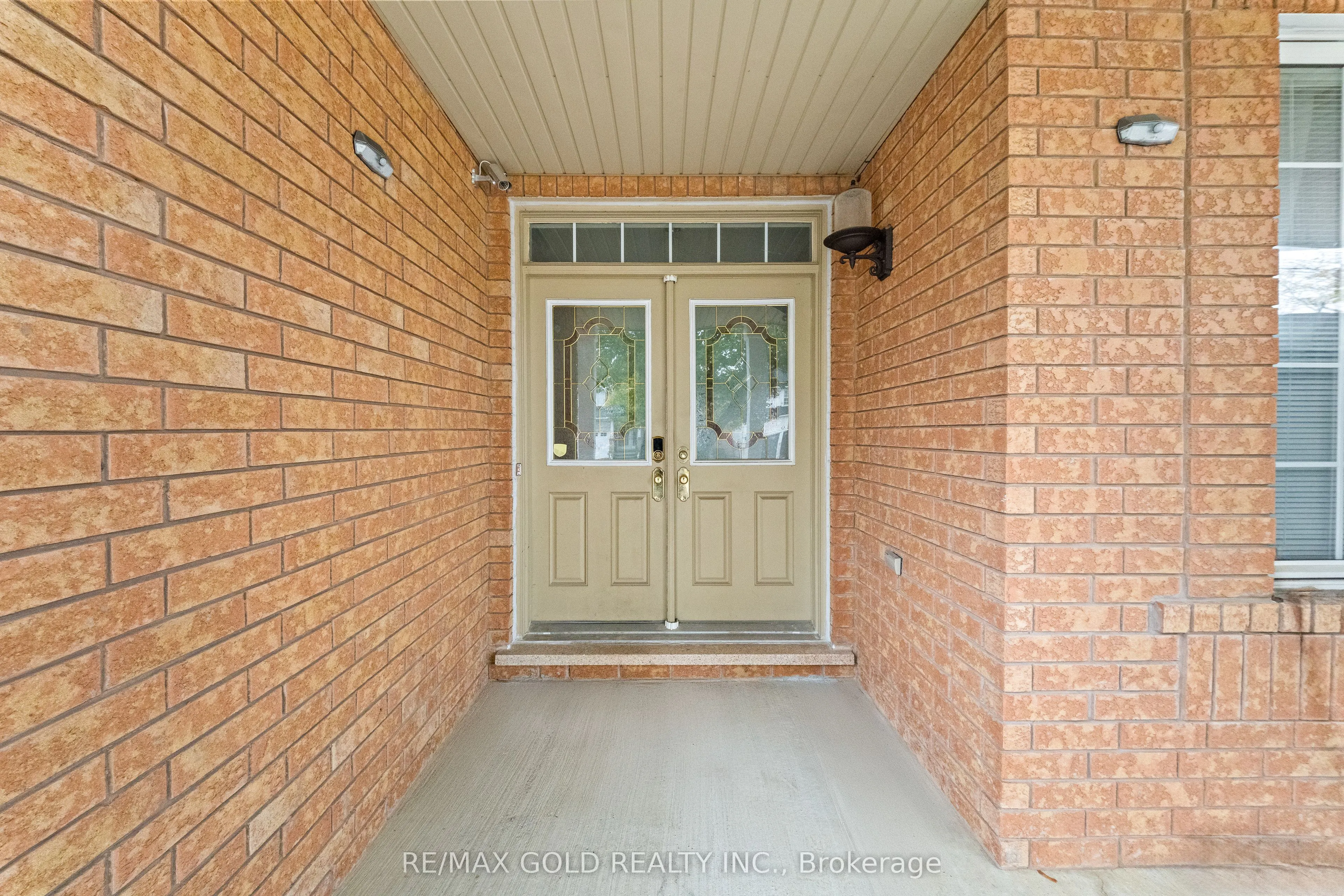 28 Latania Boulevard