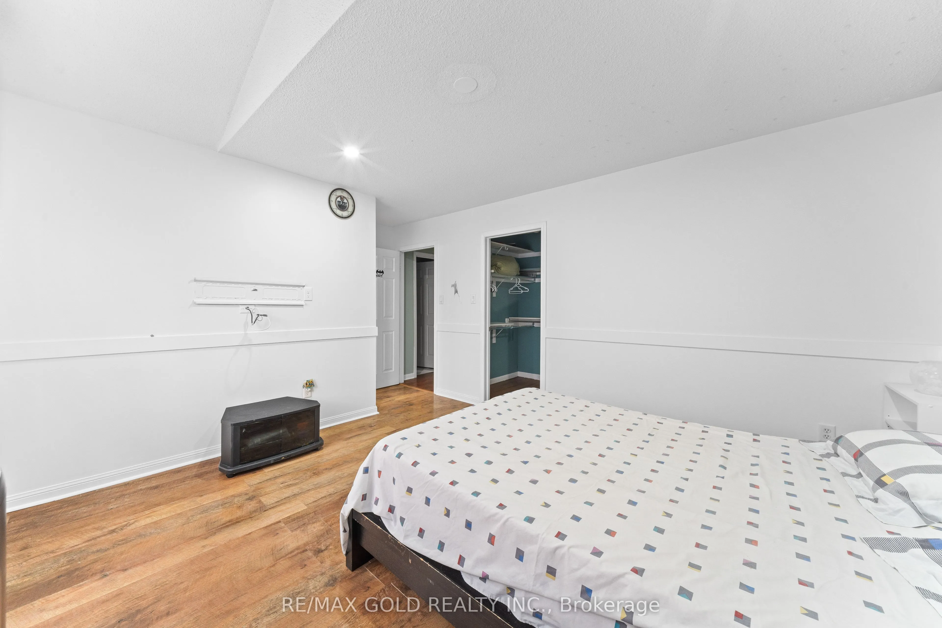 28 Latania Boulevard