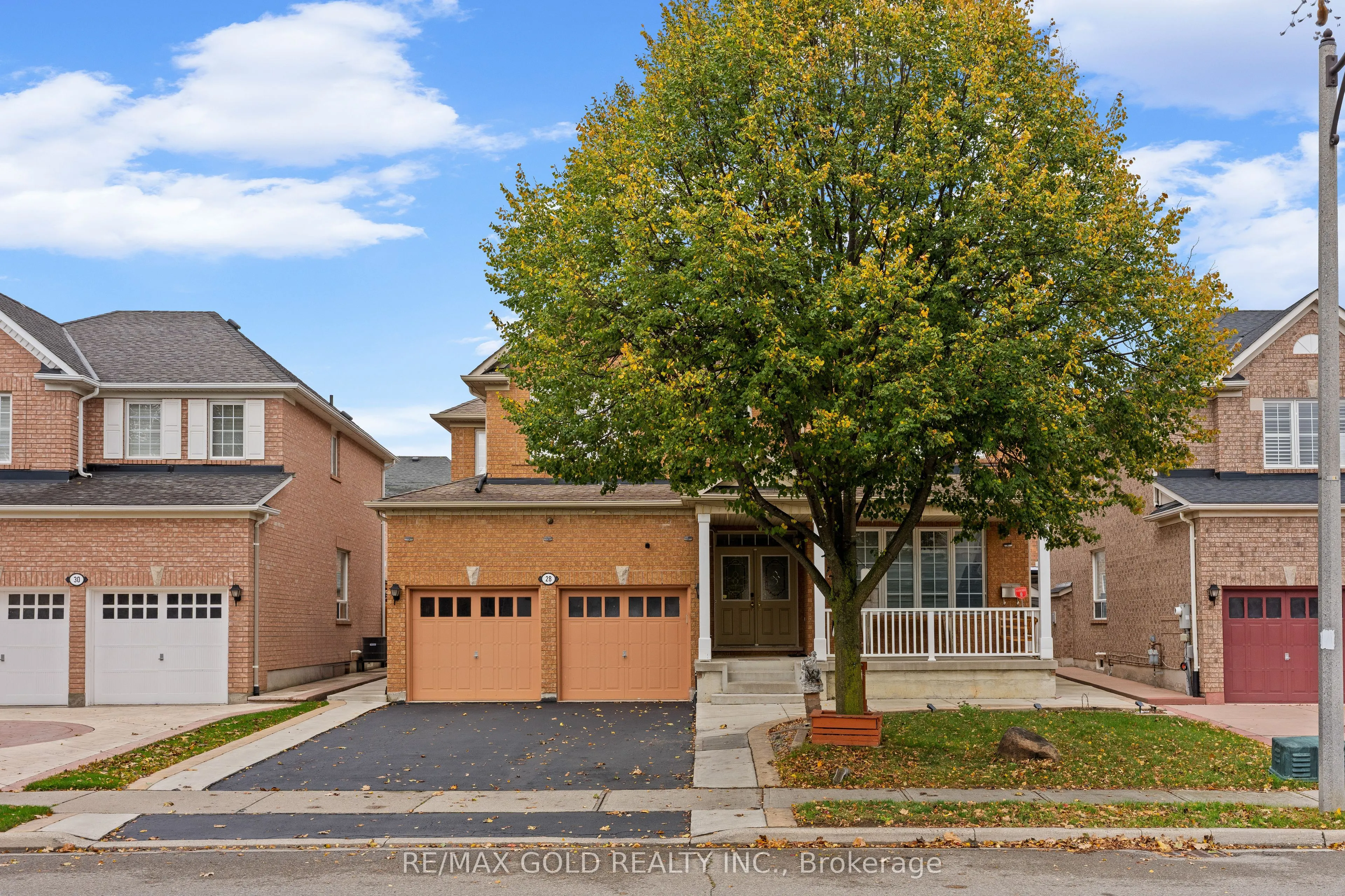 28 Latania Boulevard
