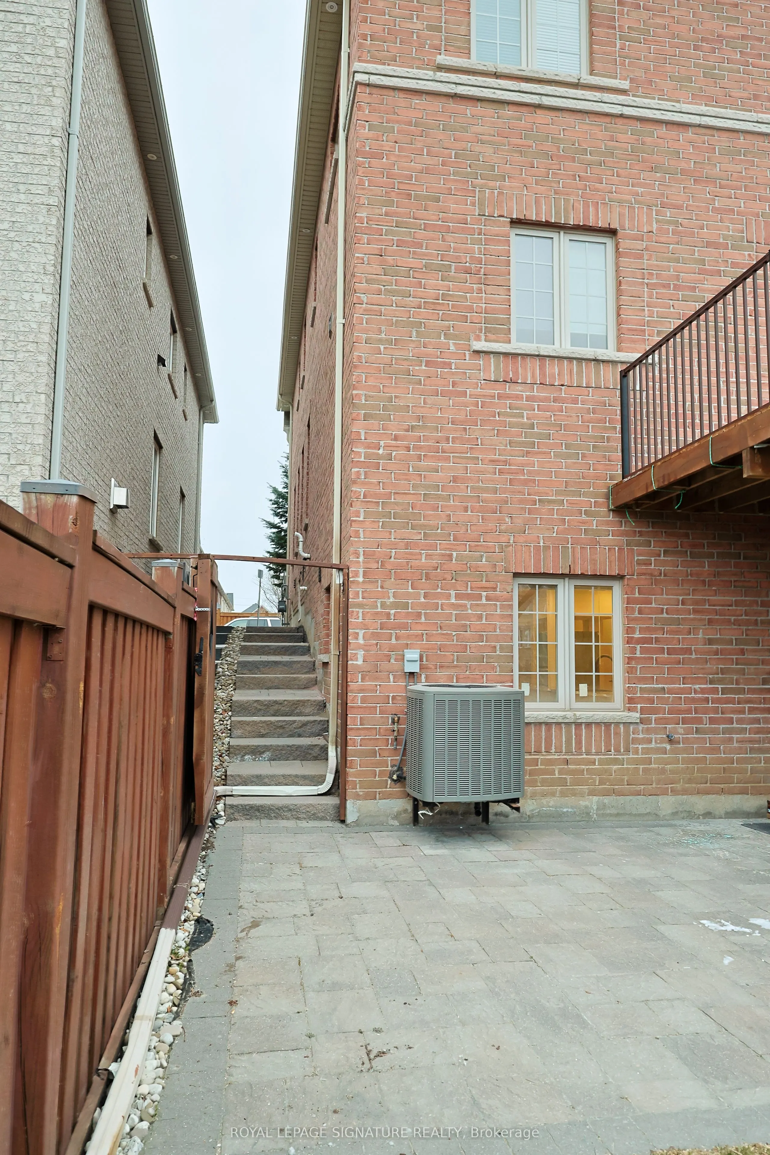 380 Mcgibbon Drive #Lower
